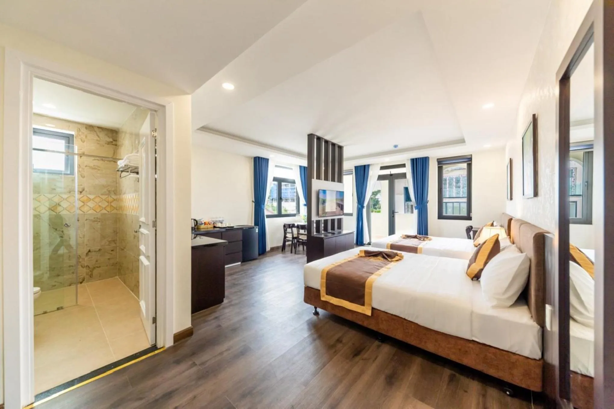 Photo of the whole room, Bed in ROYAL DRAGON HOTEL