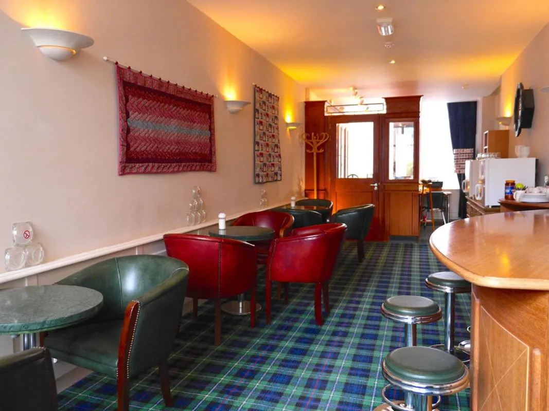 Day in Hotel Adolesce