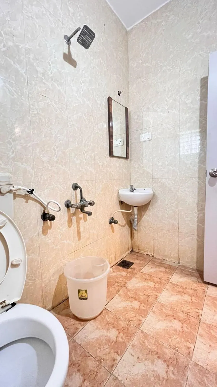 Shower in Comfort Park Inn (Unit of Prohotel)