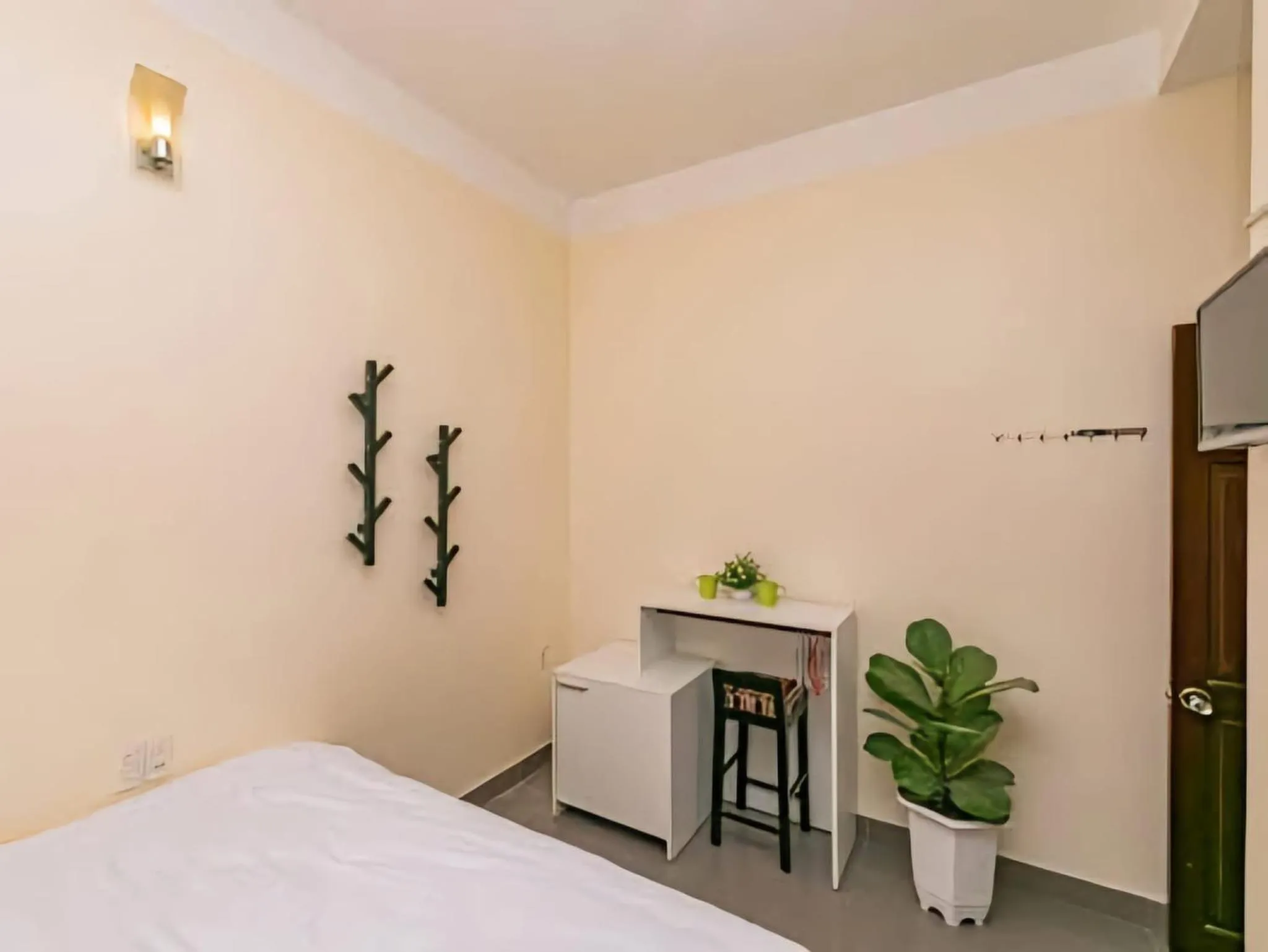 Bed in Thang Lap Hotel