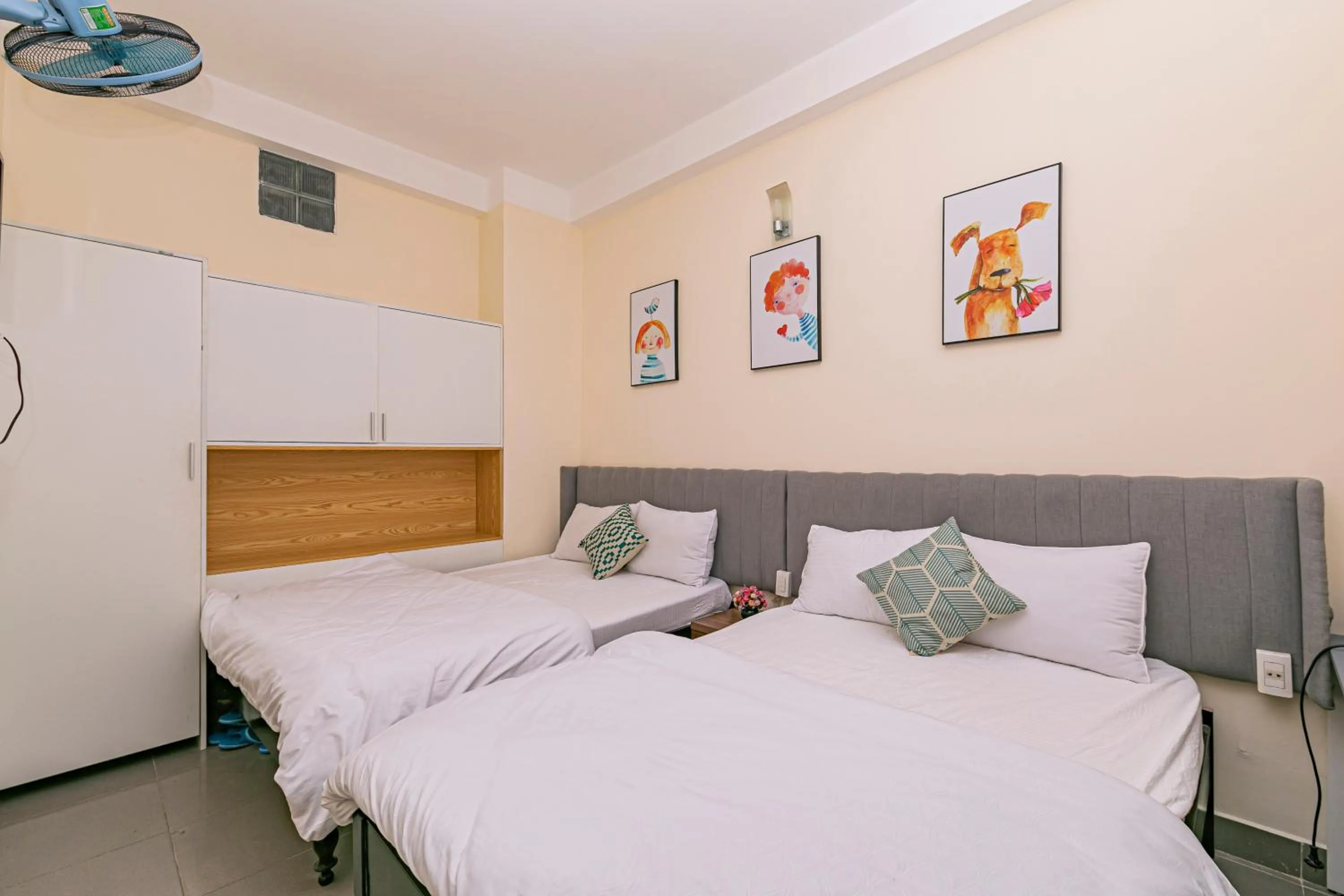 Photo of the whole room, Bed in Thang Lap Hotel