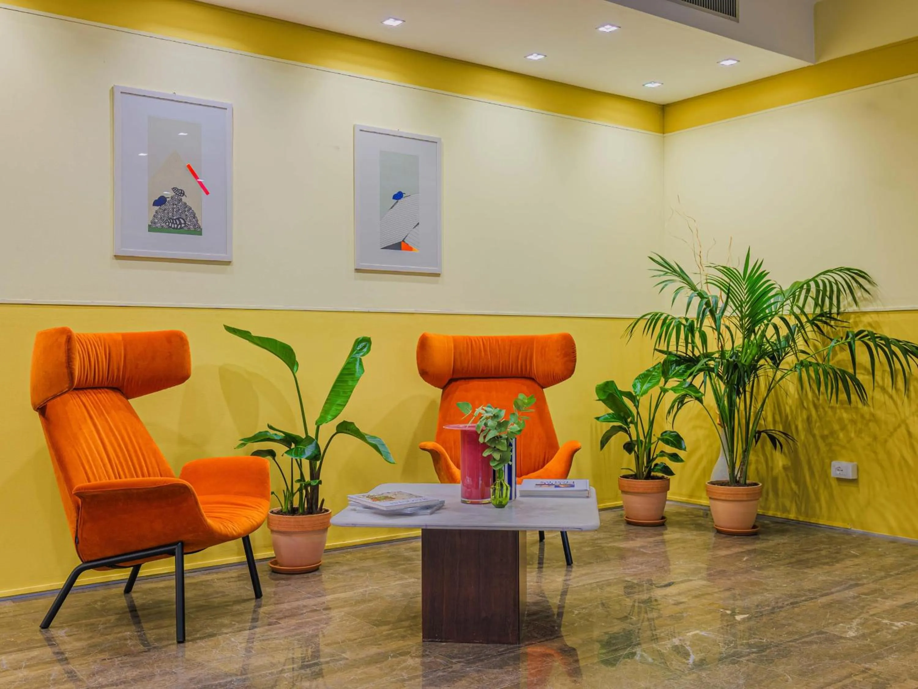 Lobby or reception in B&B HOTEL Fabriano Janus