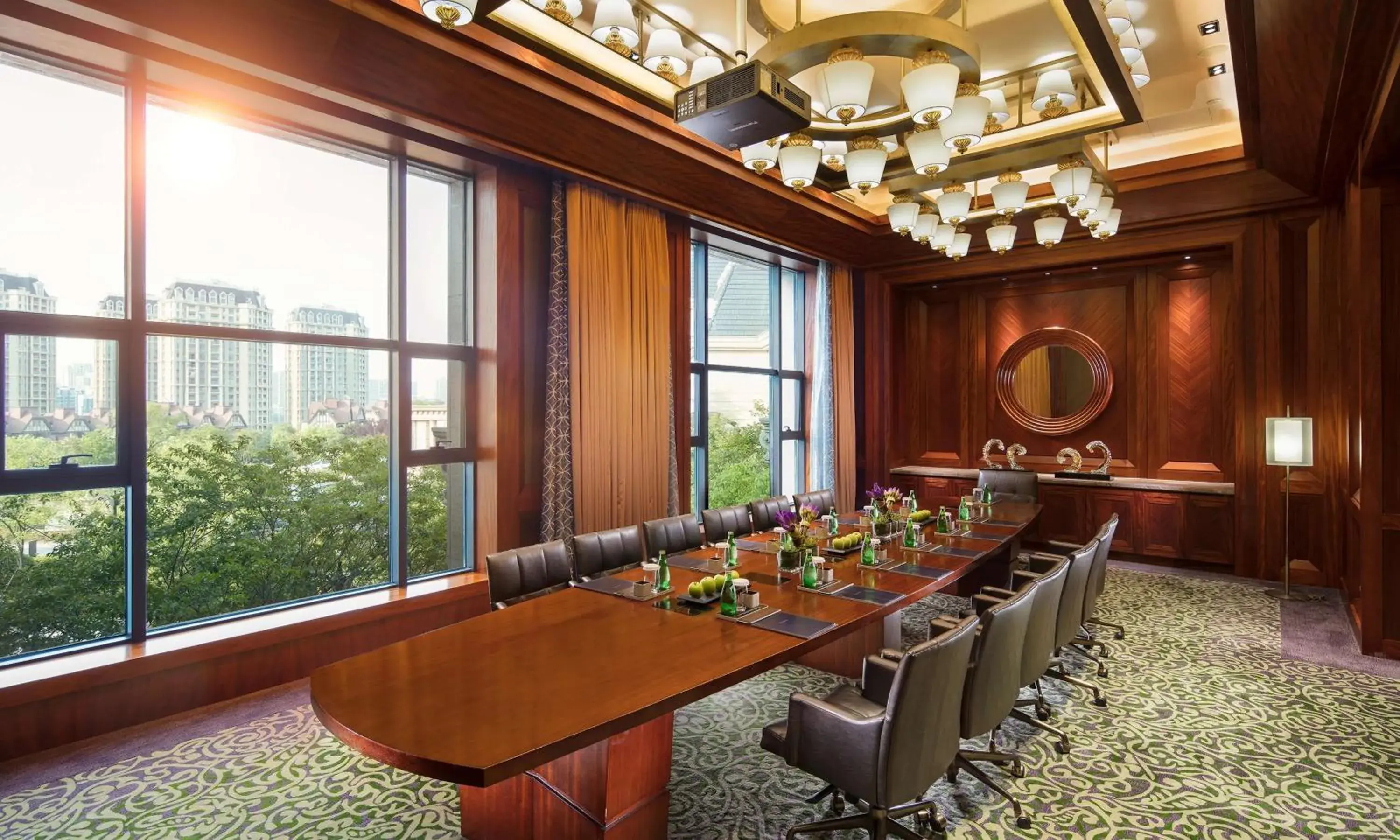 Meeting/conference room in Hilton Qingdao Golden Beach 丨1 hour's drive to China Fisheries and Seafood Expo Meeting/conference room in Hilton Qingdao Golden Beach 丨1 hour's drive to China Fisheries and Seafood Expo