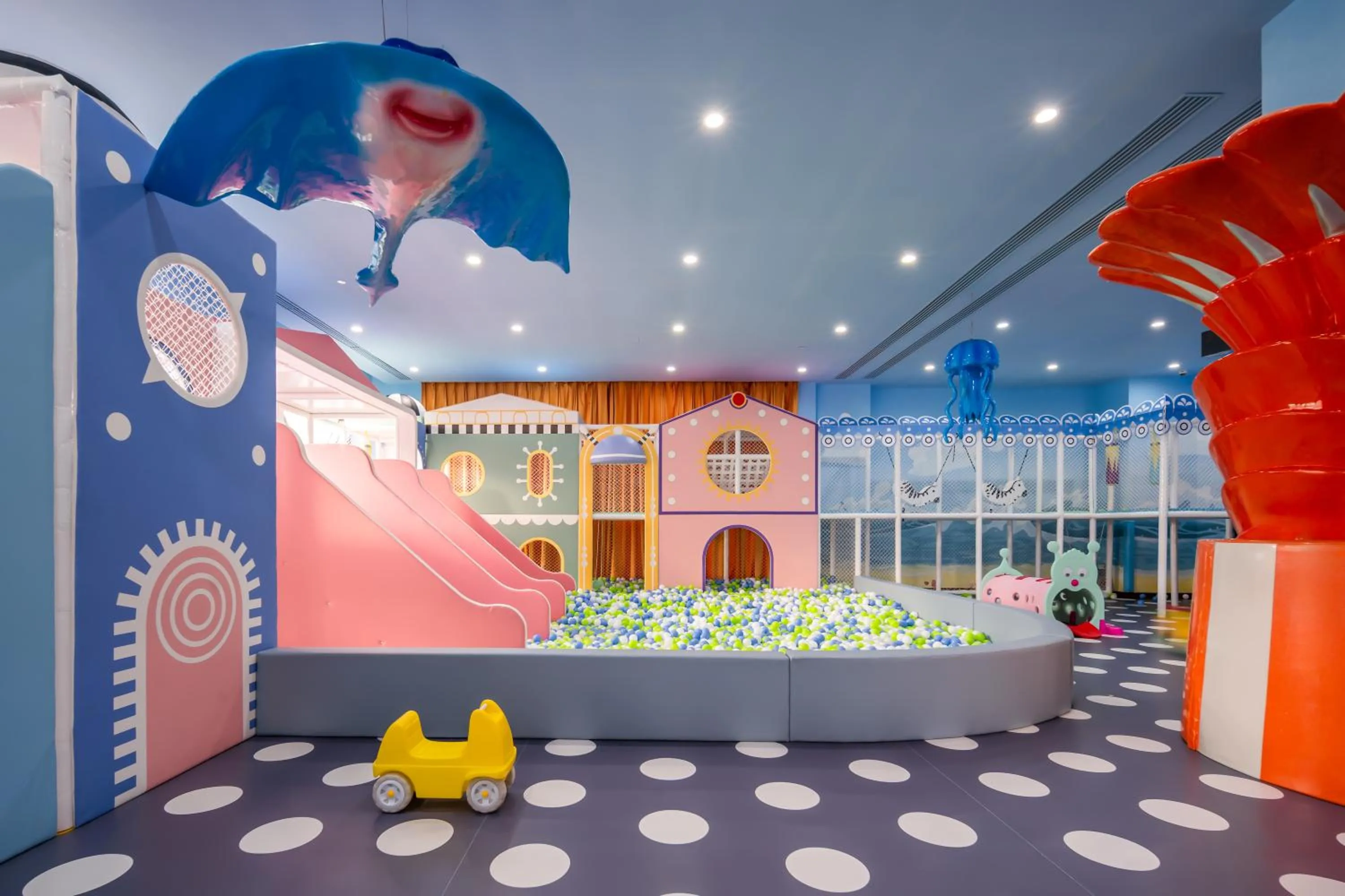 Children play ground in Hilton Qingdao Golden Beach 丨 10 mins' walk to Golden Beach and Beer City