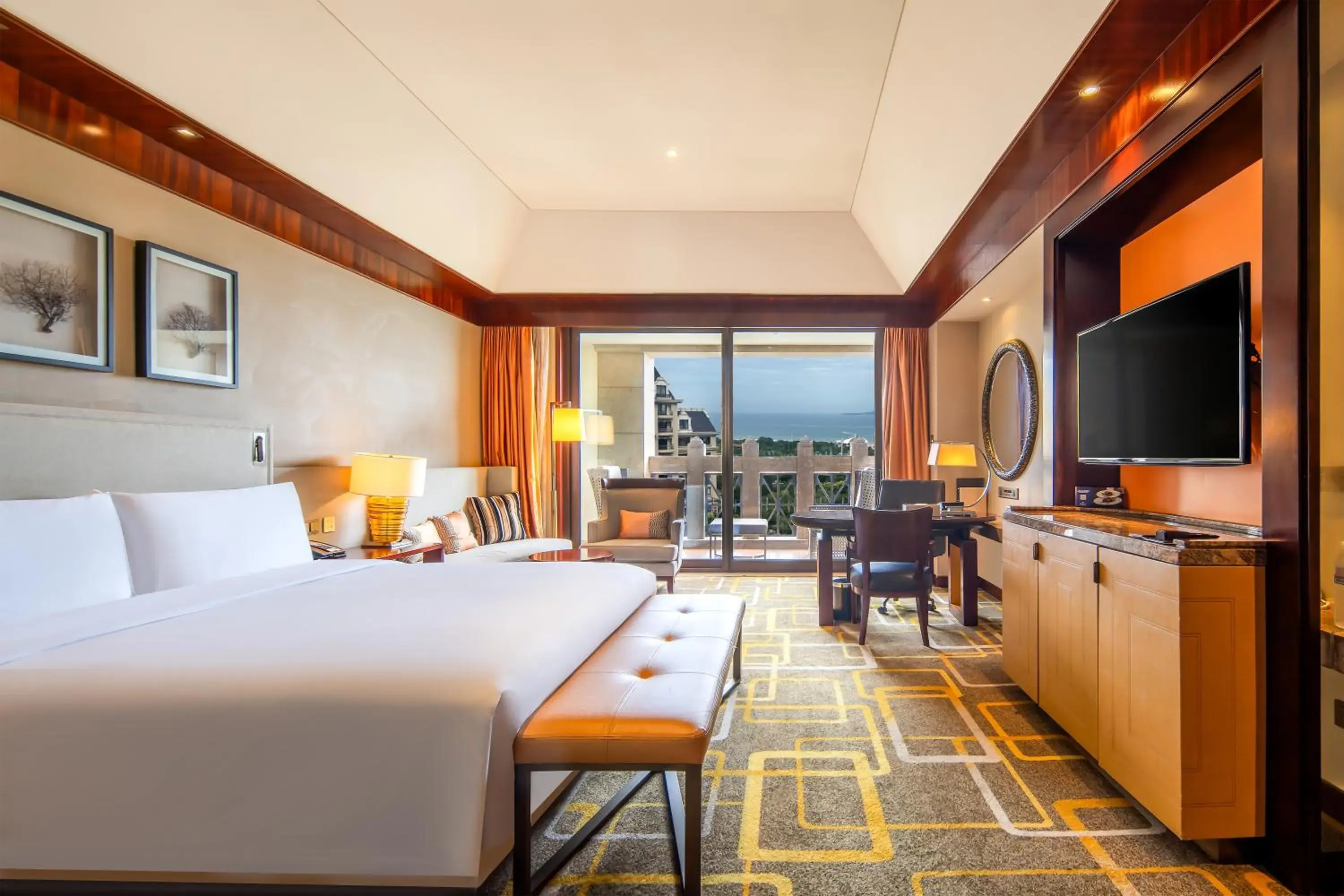 Property building, Bed in Hilton Qingdao Golden Beach 丨 10 mins' walk to Golden Beach and Beer City Property building, Bed in Hilton Qingdao Golden Beach 丨 10 mins' walk to Golden Beach and Beer City