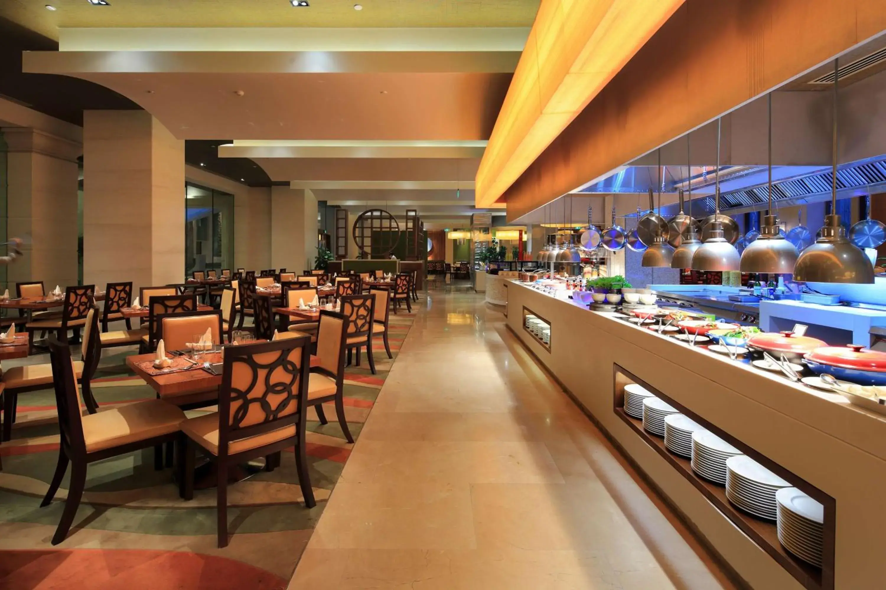 Restaurant/places to eat in Hilton Qingdao Golden Beach 丨 10 mins' walk to Golden Beach and Beer City Restaurant/places to eat in Hilton Qingdao Golden Beach 丨 10 mins' walk to Golden Beach and Beer City