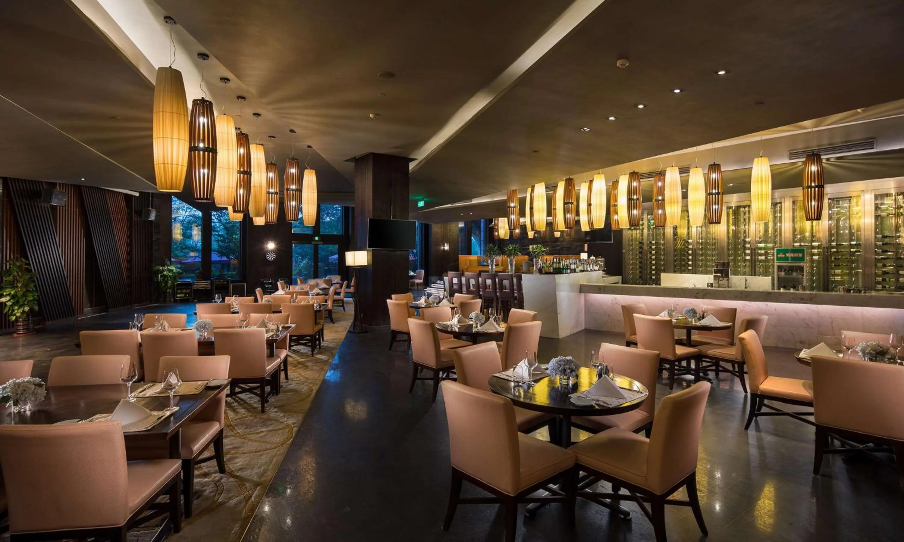 Restaurant/places to eat in Hilton Qingdao Golden Beach 丨 10 mins' walk to Golden Beach and Beer City