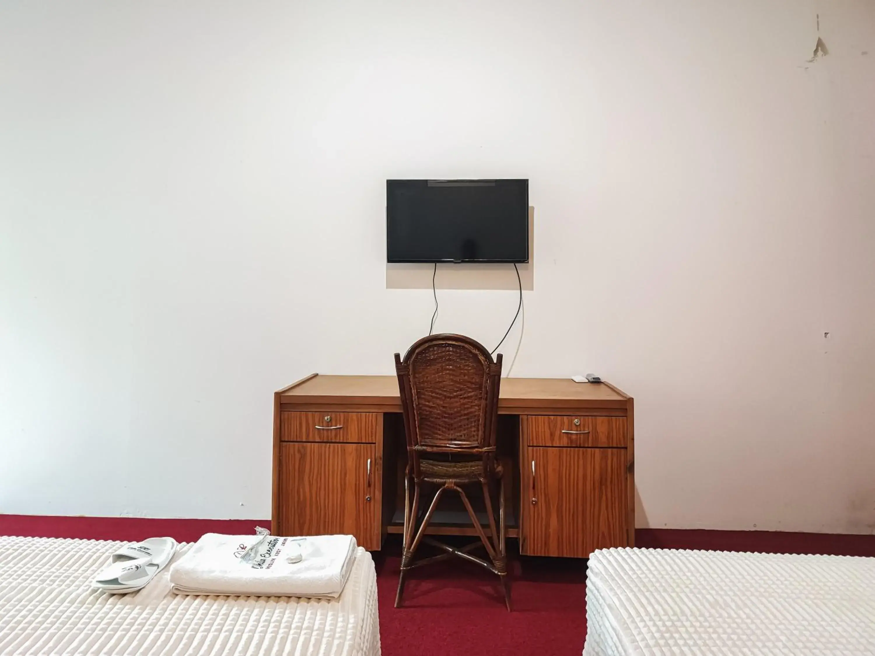 Bed in RedDoorz Plus Syariah near Simpang Rimbo Jambi Bed in RedDoorz Plus Syariah near Simpang Rimbo Jambi