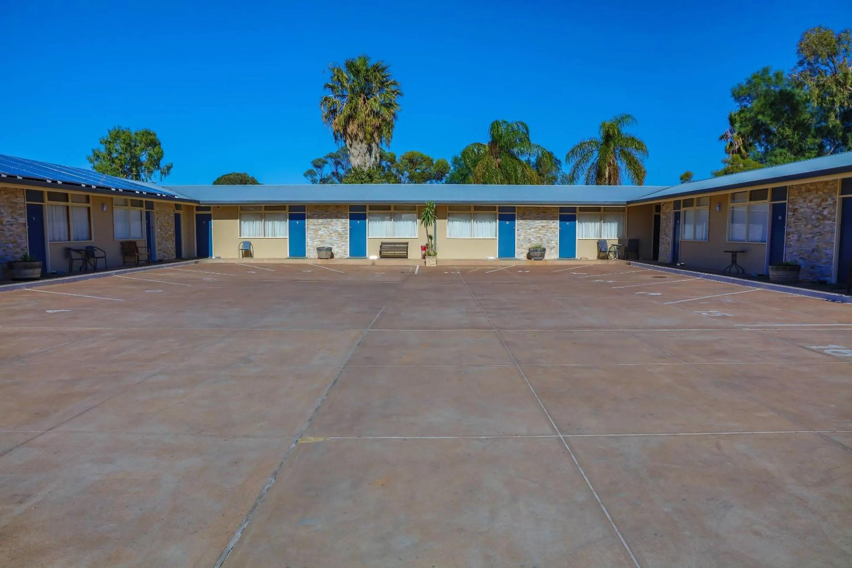 Property building in Comfort Inn & Suites Augusta Westside