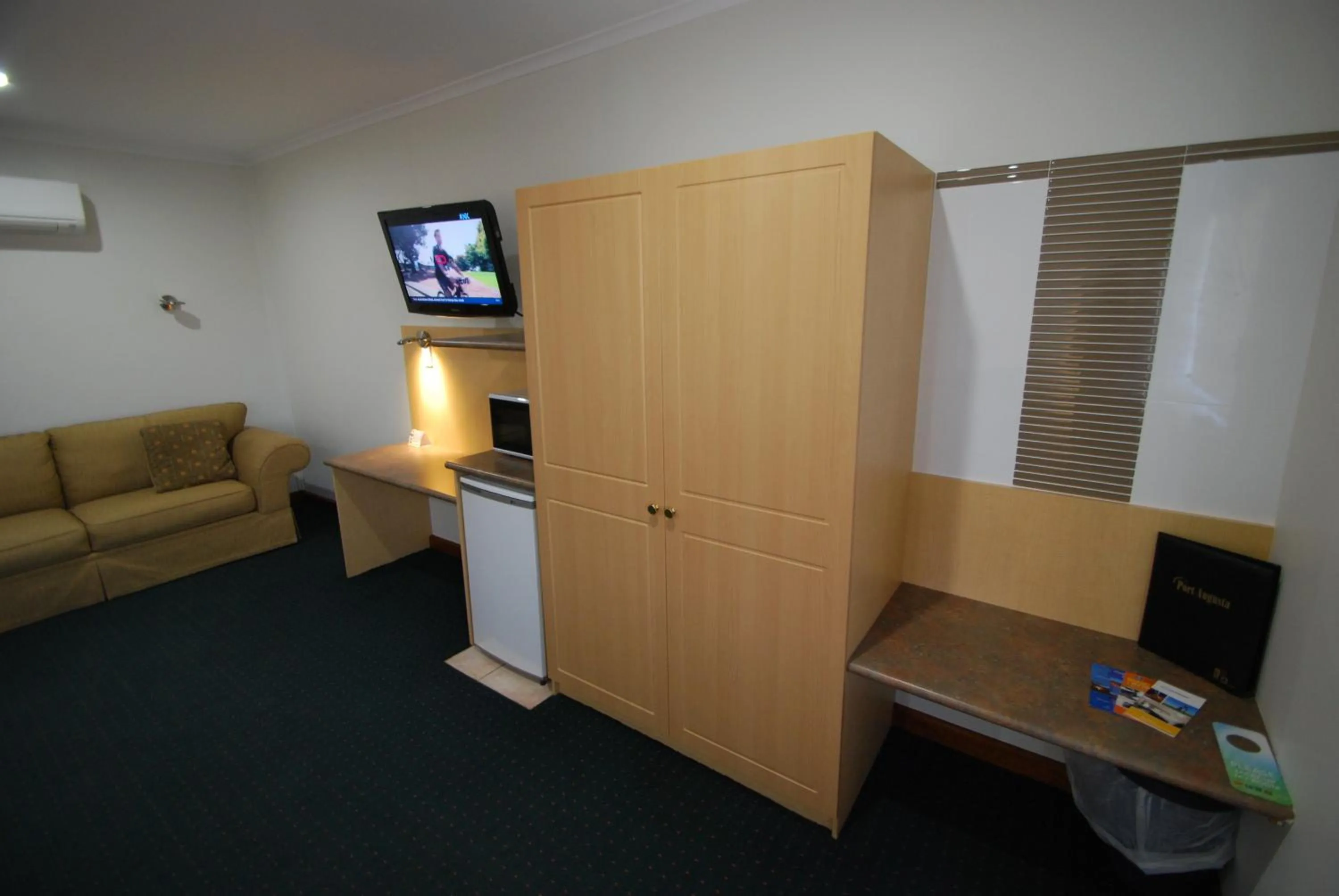 Photo of the whole room in Comfort Inn & Suites Augusta Westside