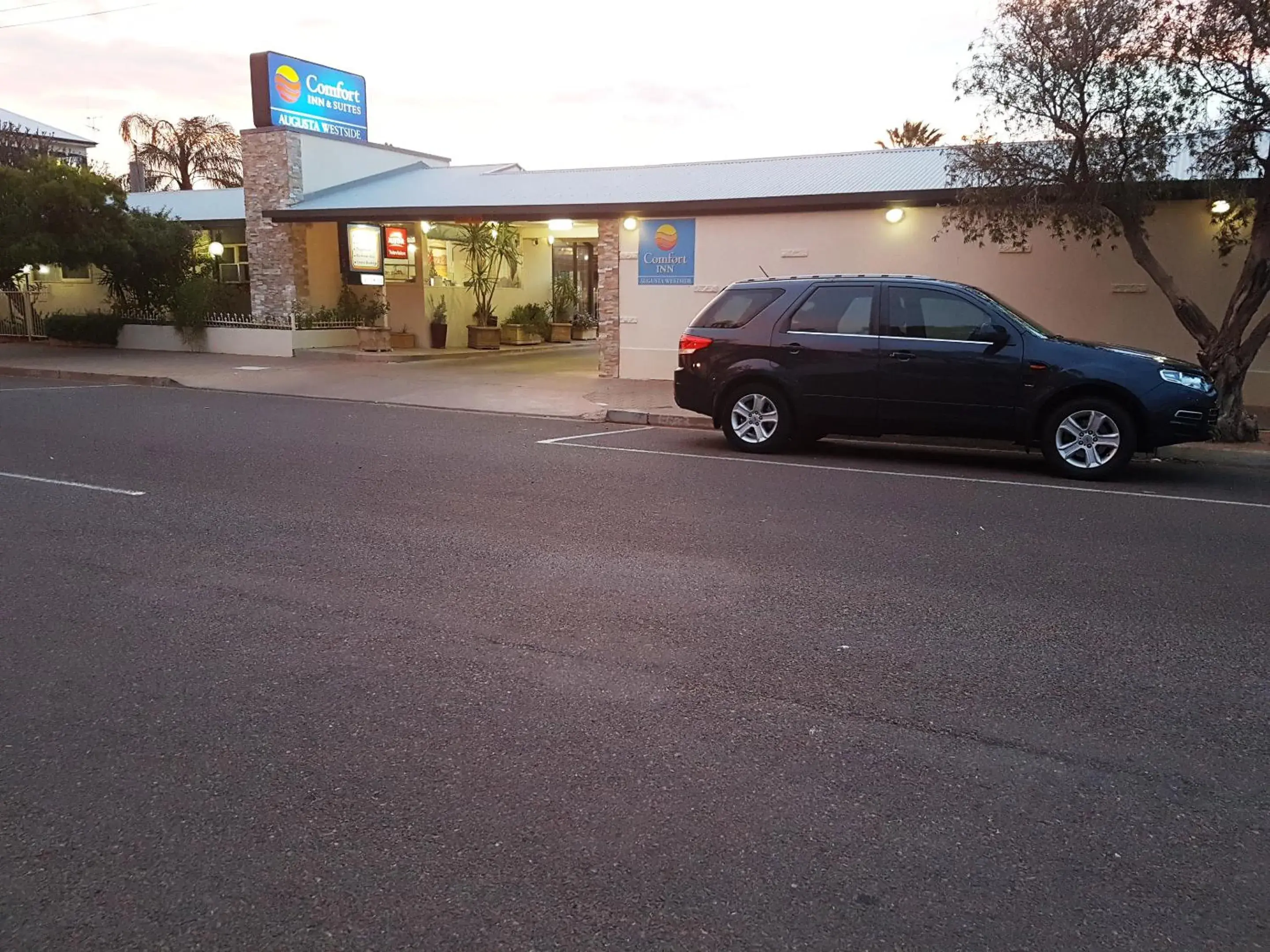 Facade/entrance in Comfort Inn & Suites Augusta Westside Facade/entrance in Comfort Inn & Suites Augusta Westside