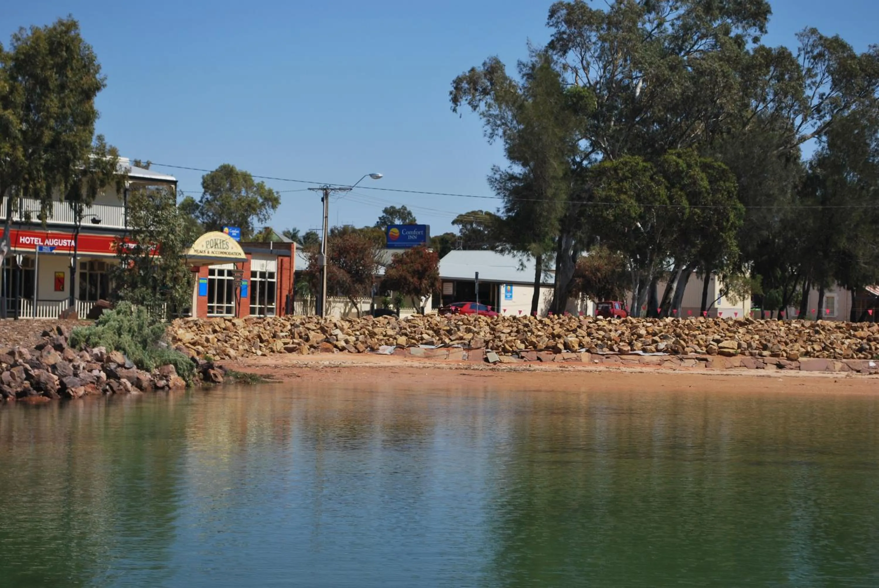 Sea view in Comfort Inn & Suites Augusta Westside