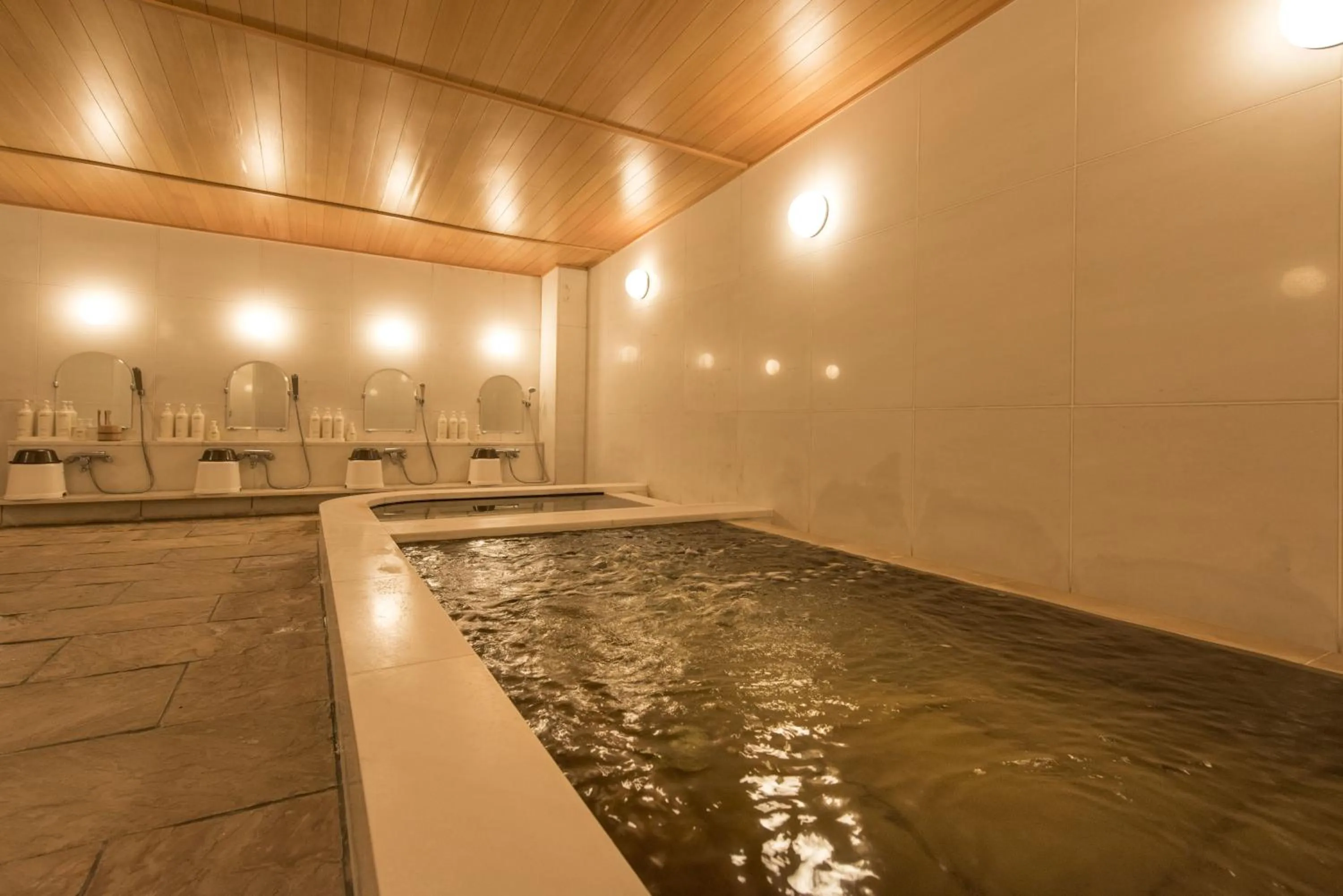 Hot Spring Bath in Hotel Nidom