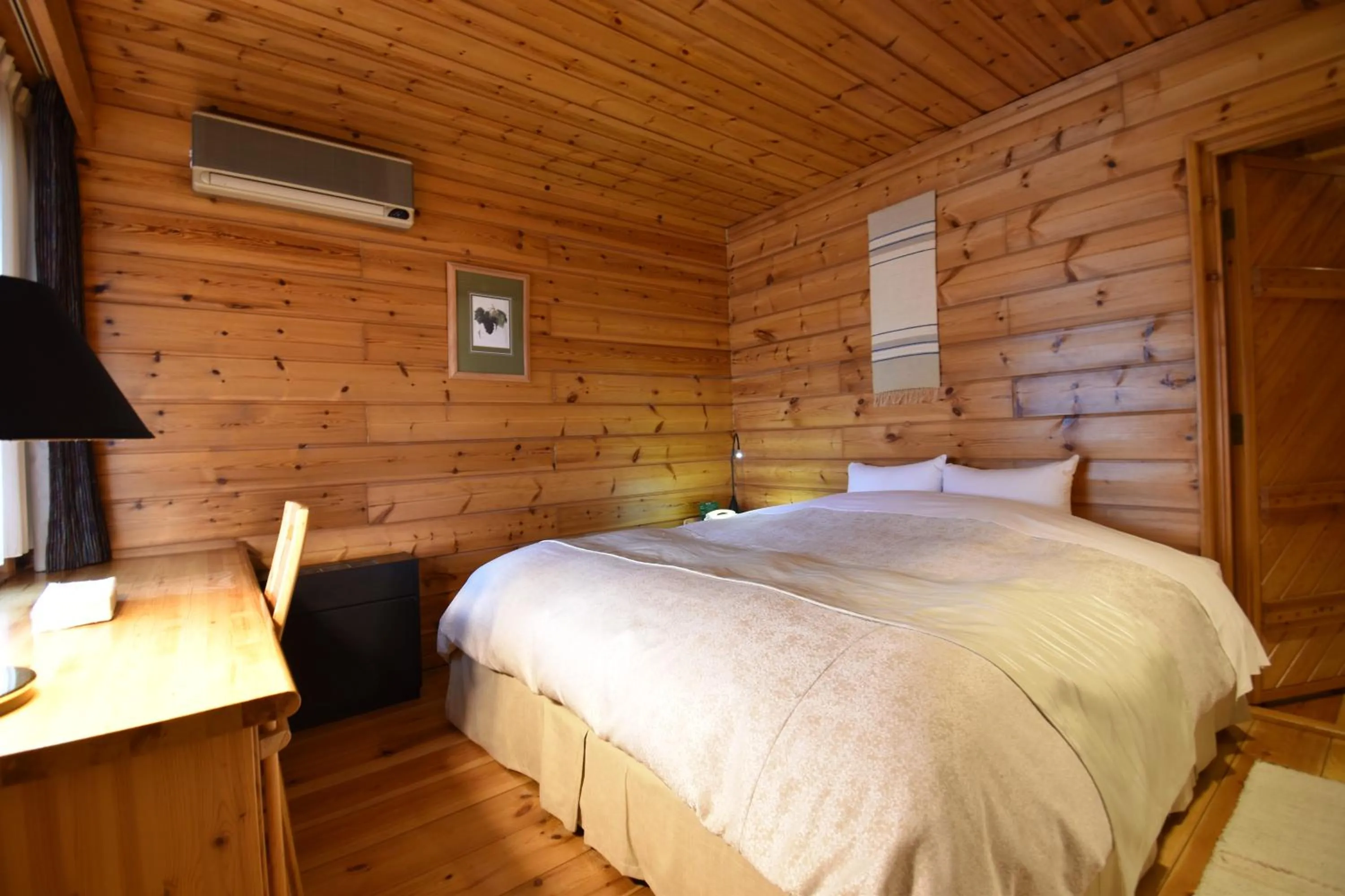 Photo of the whole room, Bed in Hotel Nidom