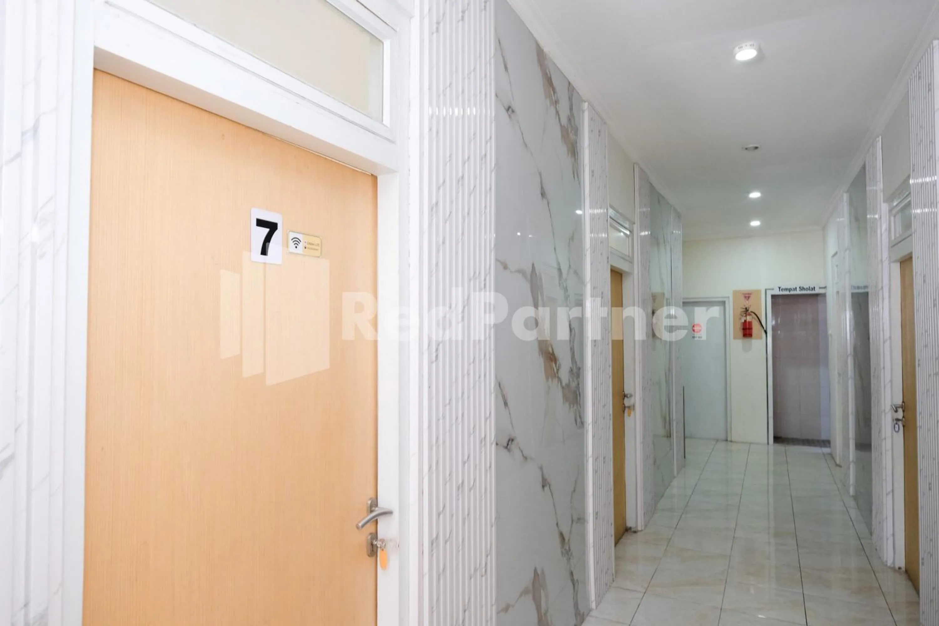 Property building in Oma Uti Syariah Mitra RedDoorz near Stasiun Lempuyangan