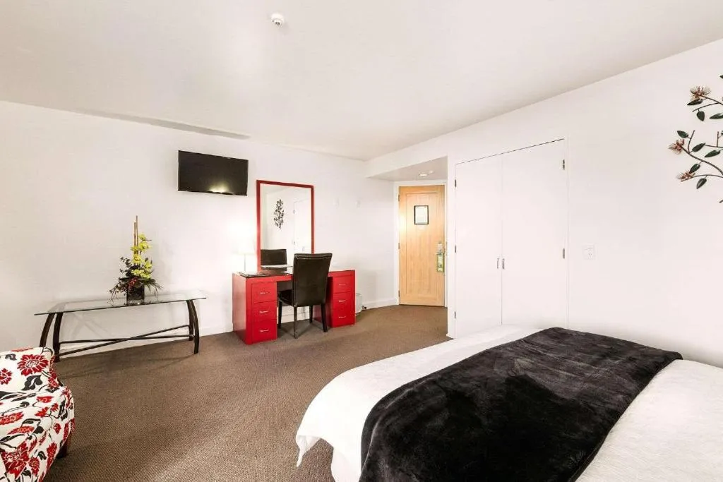 Bed in The Angus Hotel