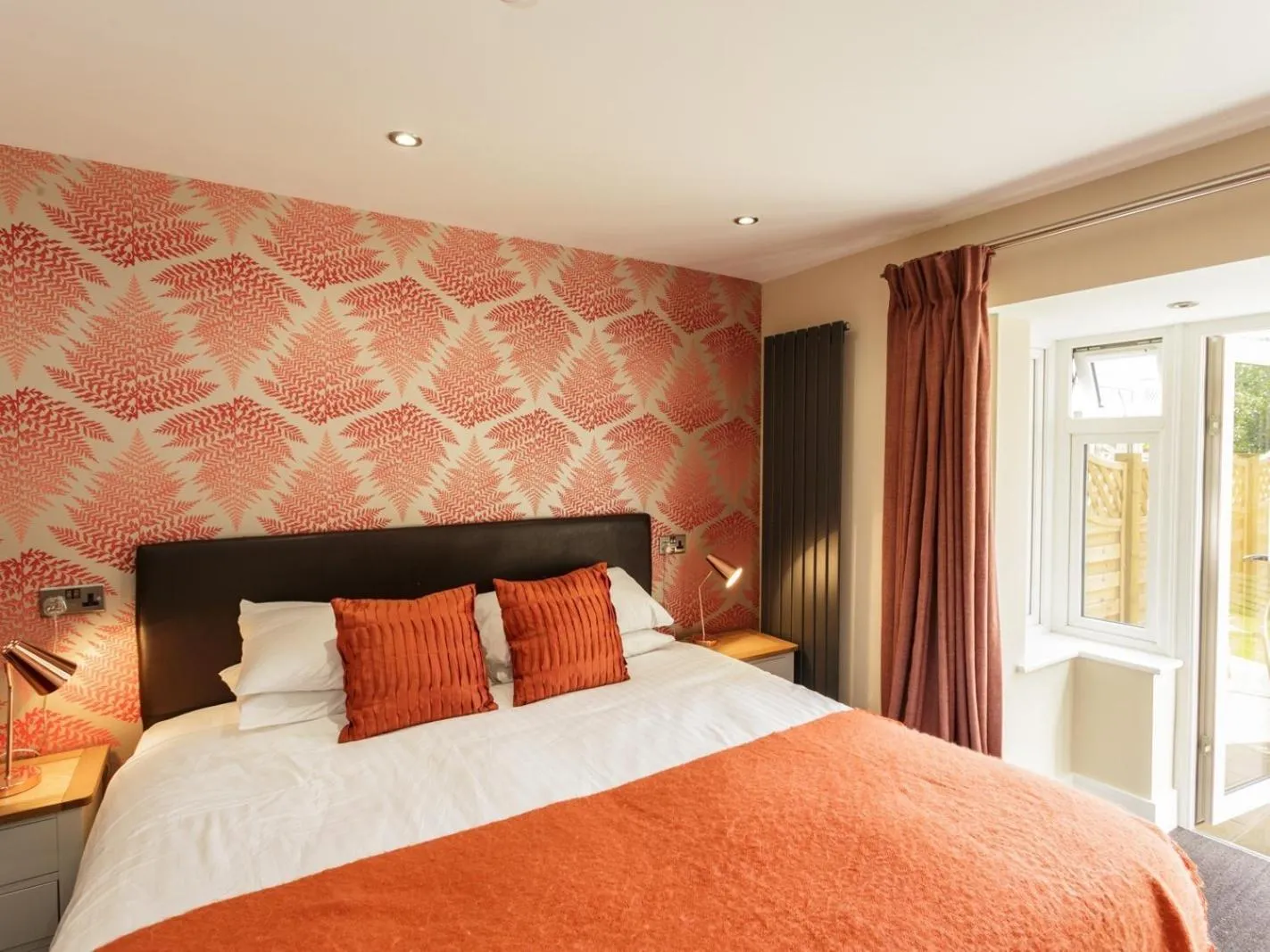 Bedroom, Bed in The Orange Tree Thornham