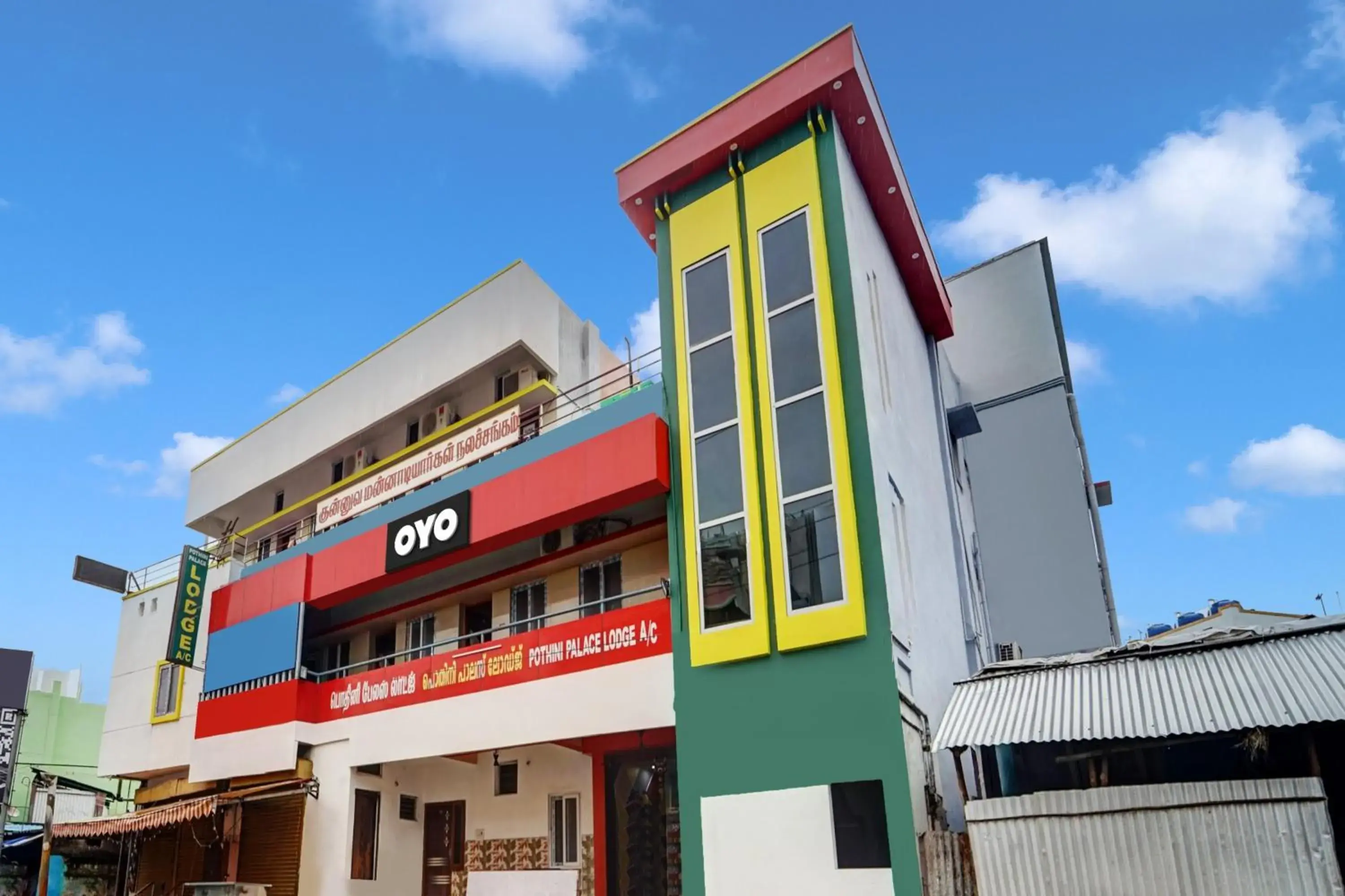 Facade/entrance in Hotel O Pothini Palace Facade/entrance in Hotel O Pothini Palace