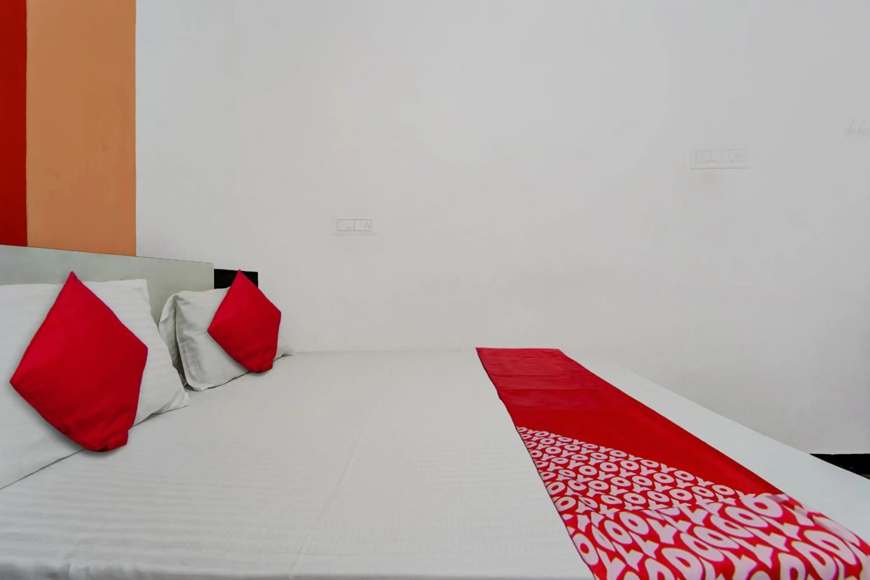 Bedroom in Hotel O Pothini Palace Bedroom in Hotel O Pothini Palace