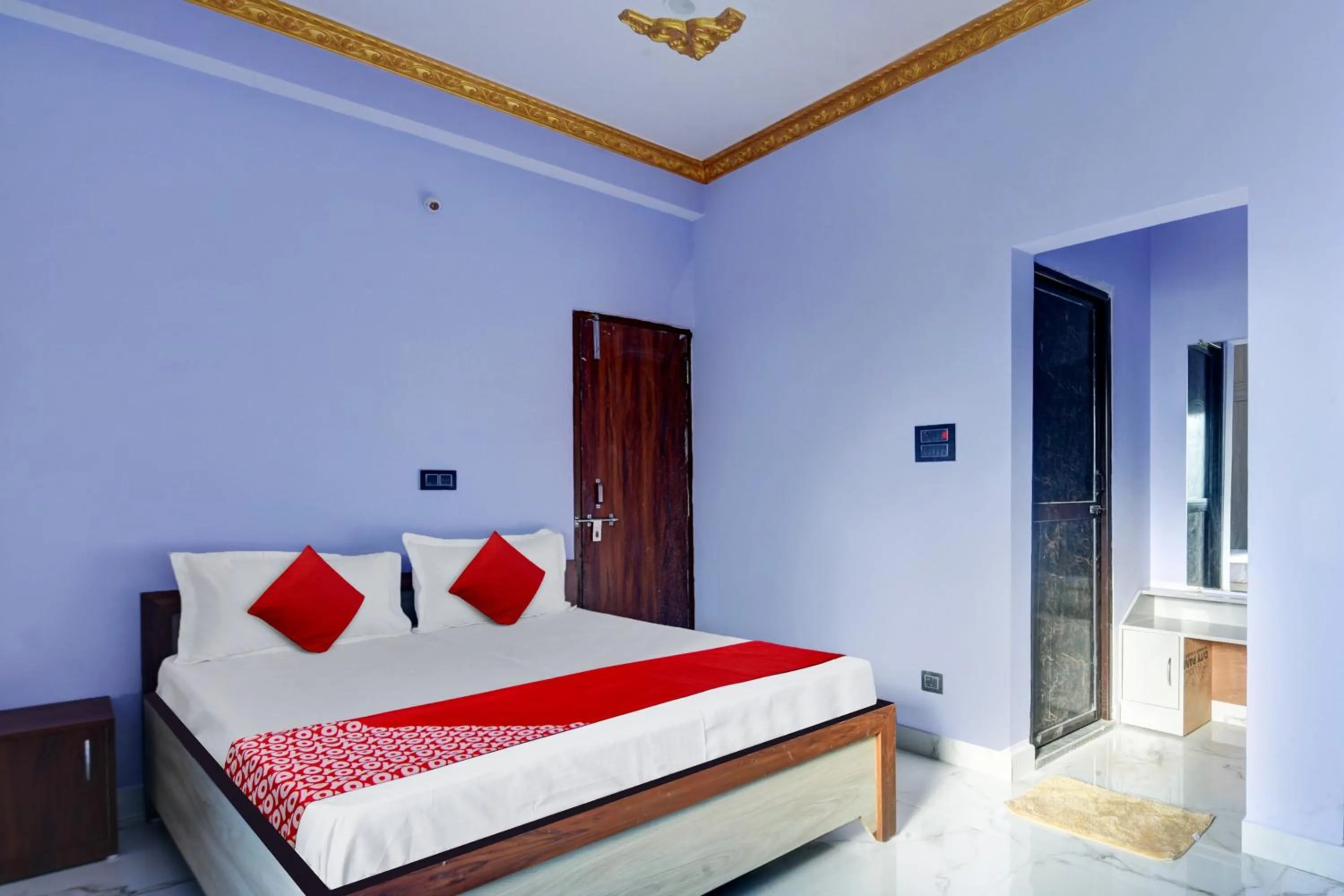 Bedroom, Bed in Hotel O by OYO JP Banquet