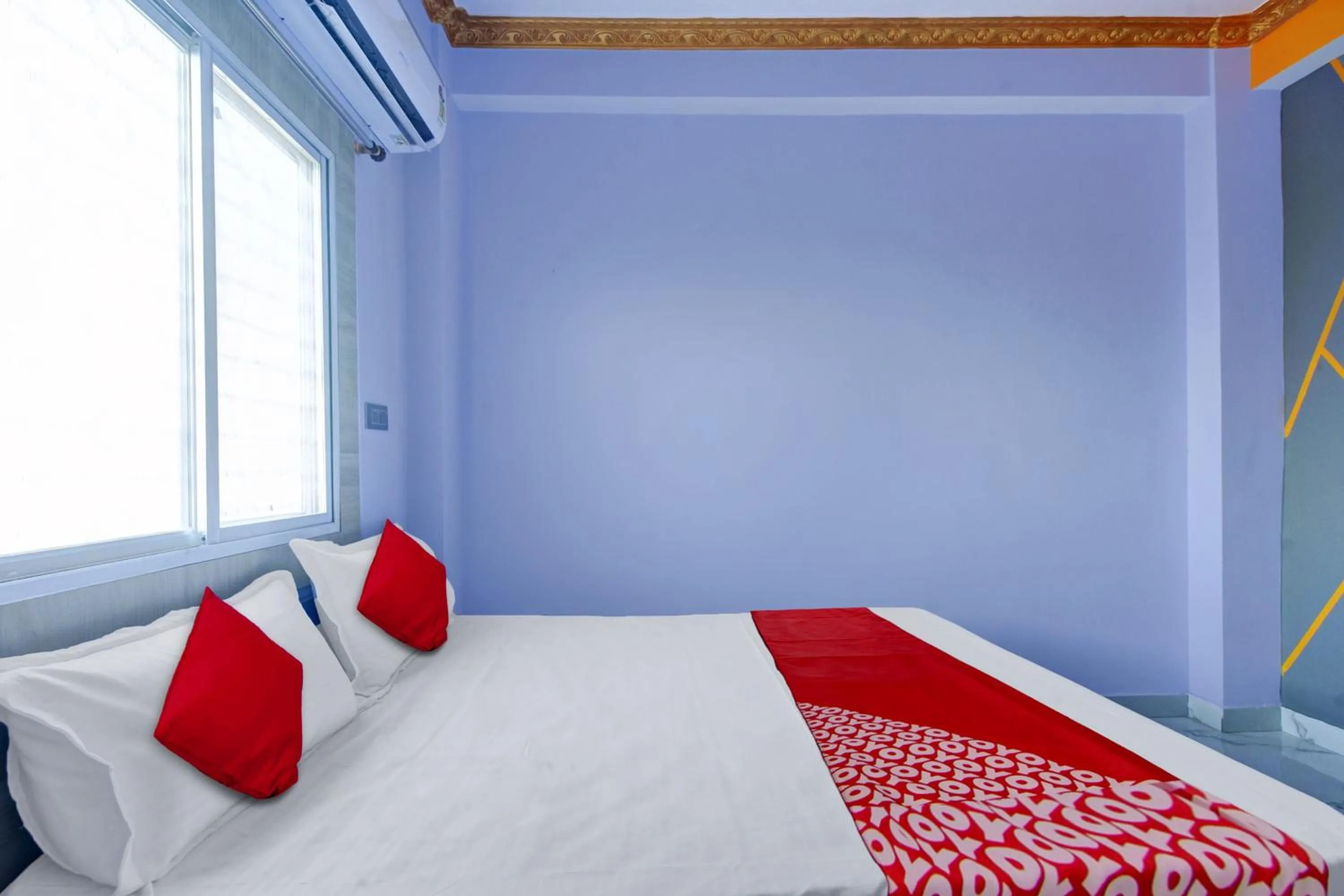 Bedroom, Bed in Hotel O by OYO JP Banquet