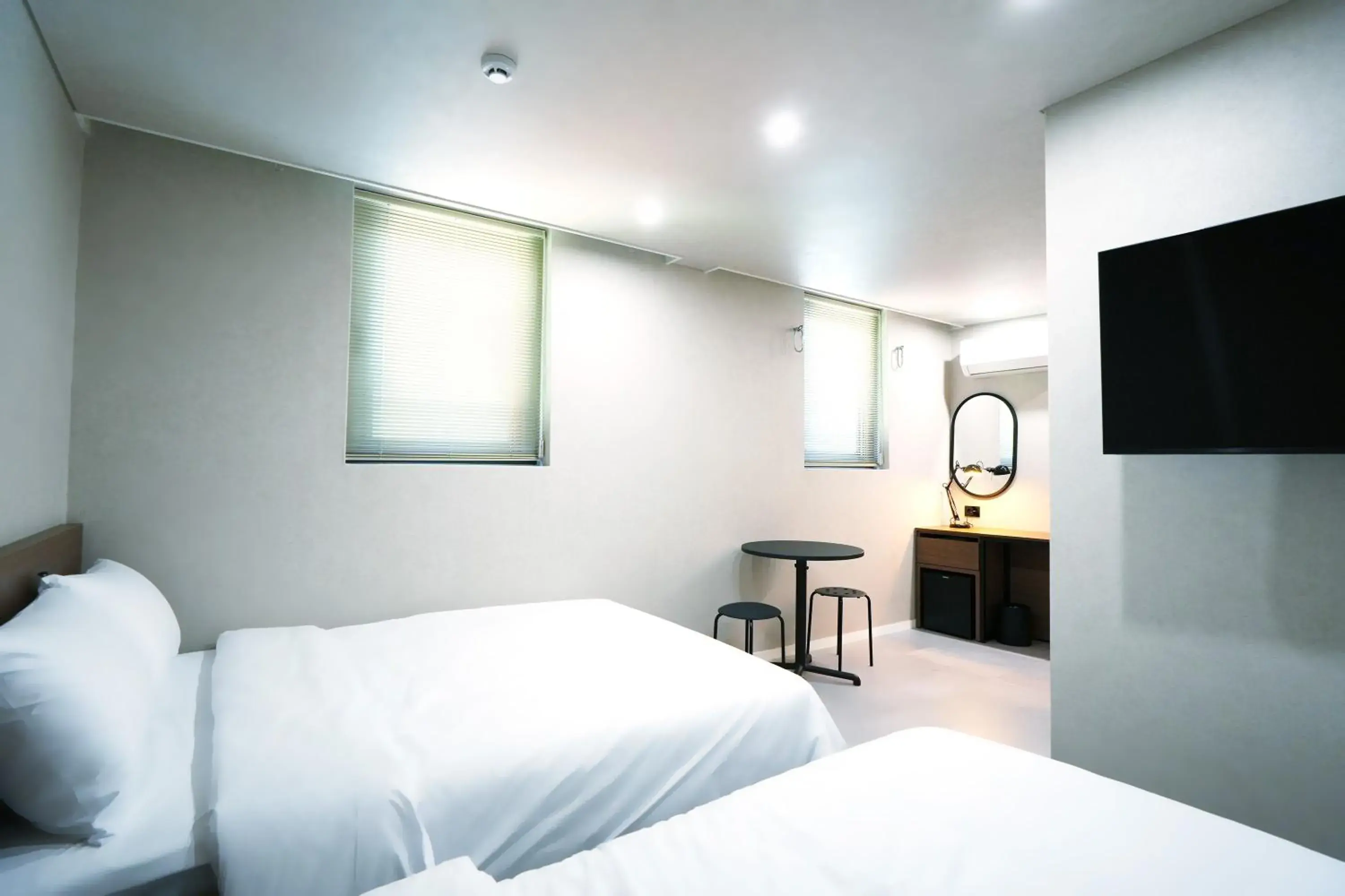 Deluxe Twin Room in ZIYOLK Seoul Station Deluxe Twin Room in ZIYOLK Seoul Station