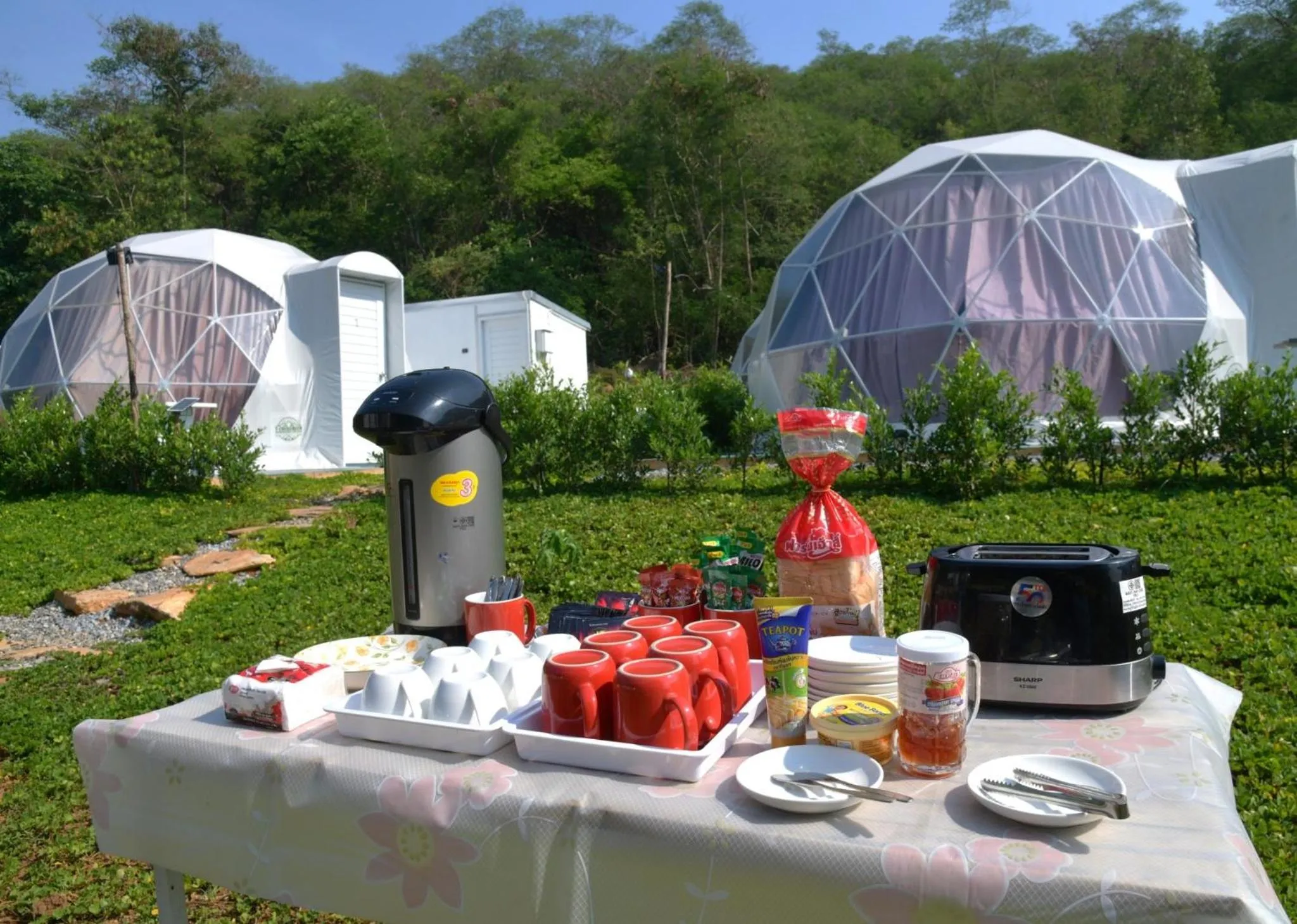Coffee/tea facilities in NiNo San Glamping - Pak Chong