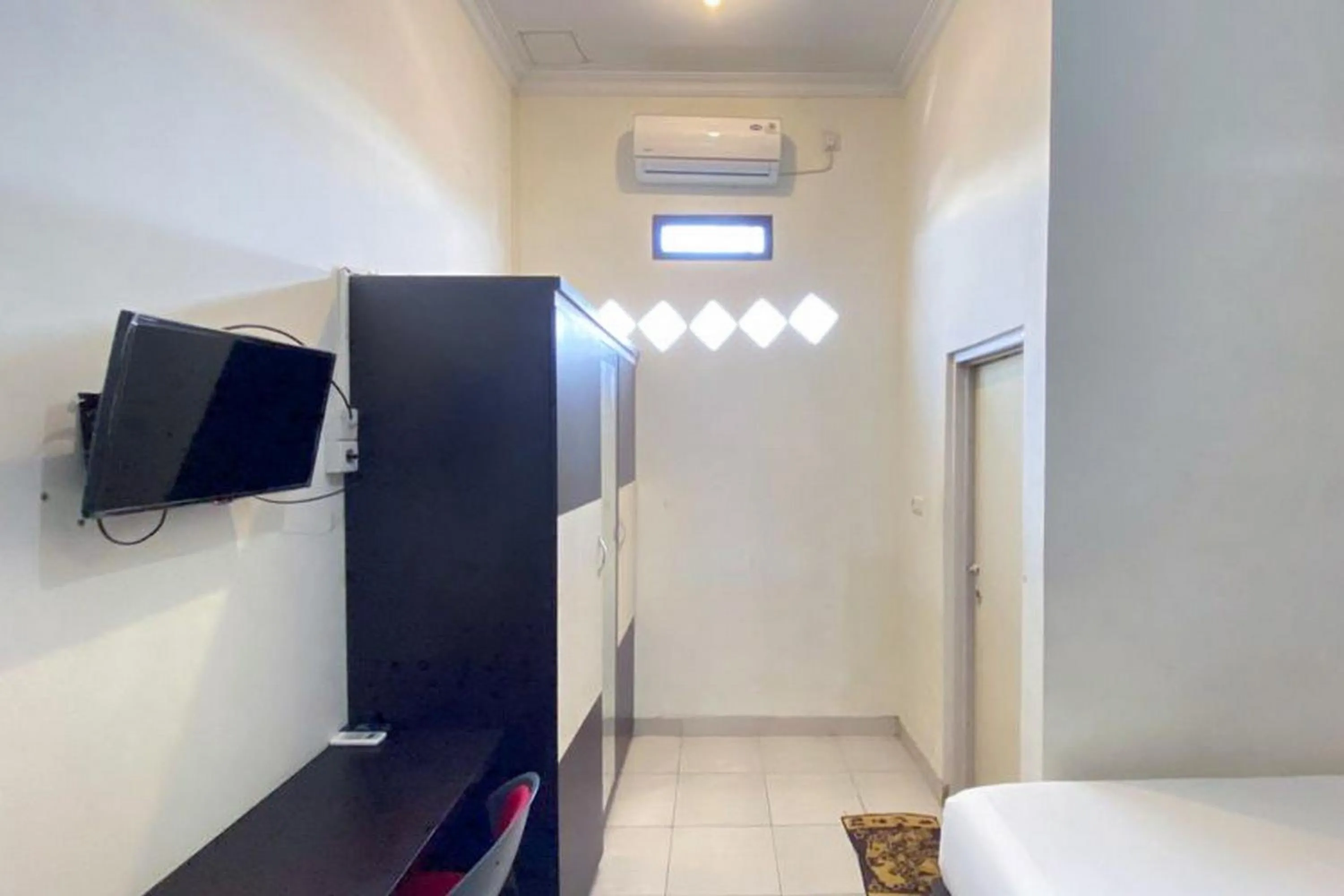 Bed in RedDoorz Syariah @ Jalan Jendral Sudirman Pekanbaru