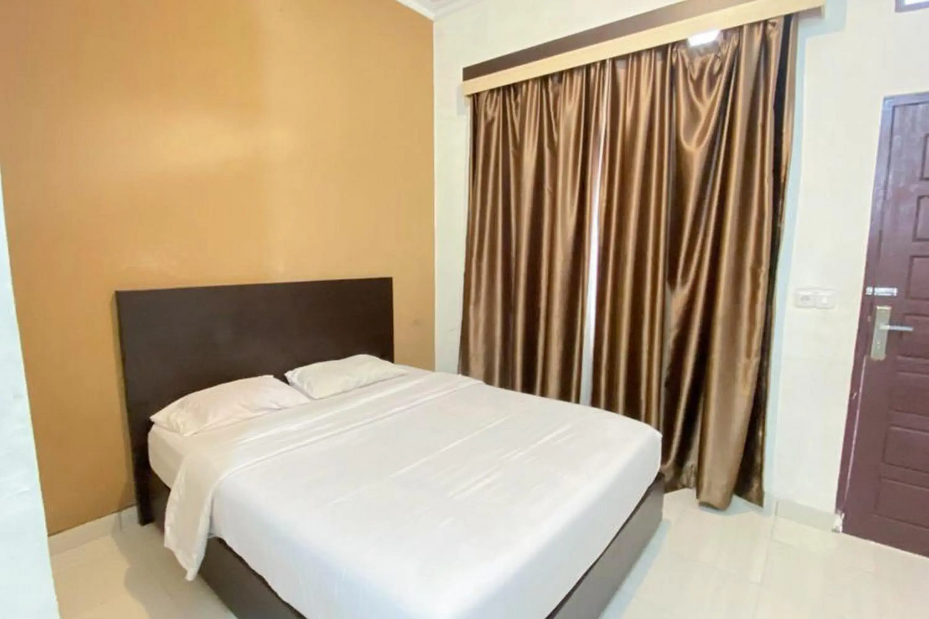 RedDoorz Syariah @ Jalan Jendral Sudirman Pekanbaru RedDoorz Syariah @ Jalan Jendral Sudirman Pekanbaru