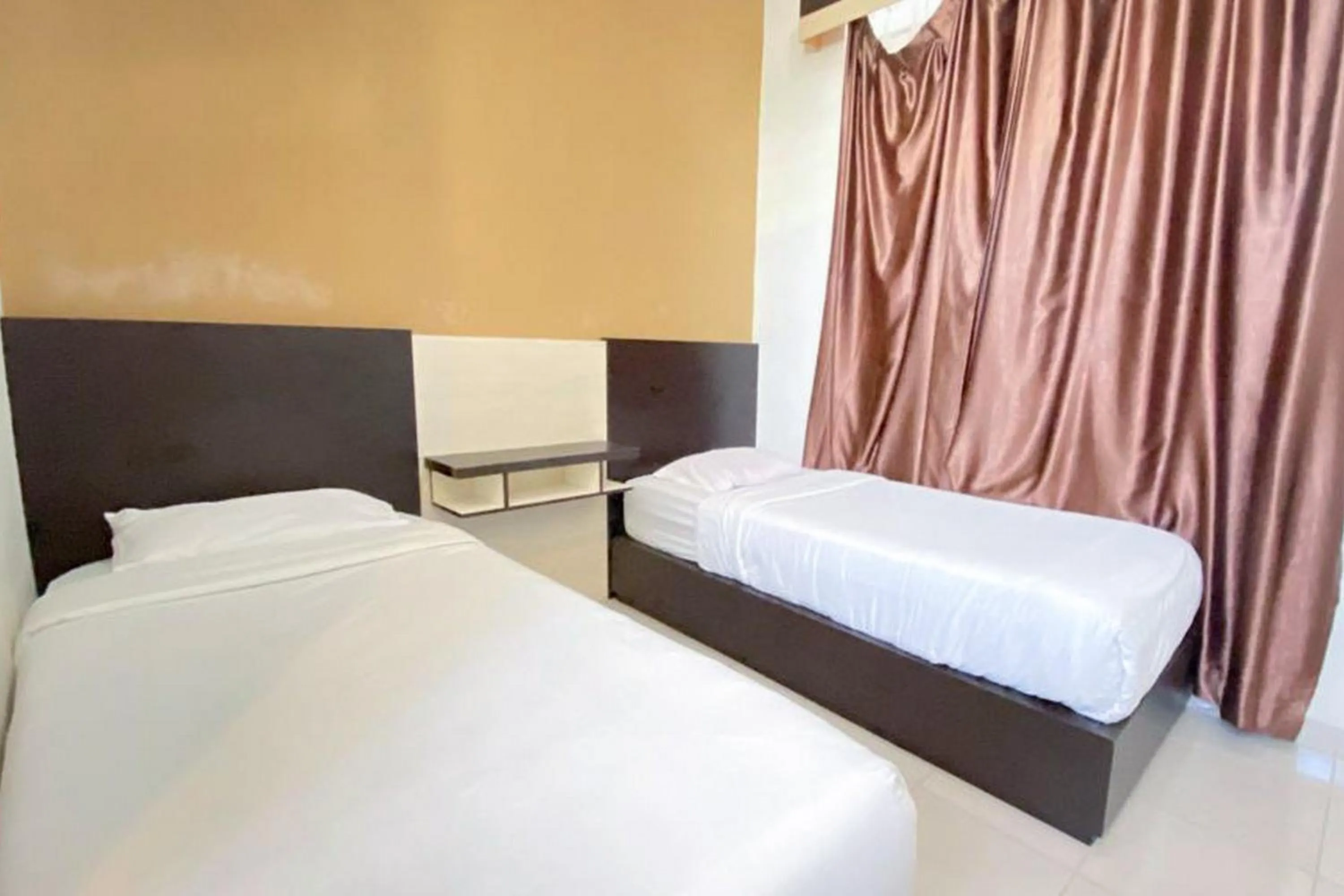 Bed in RedDoorz Syariah @ Jalan Jendral Sudirman Pekanbaru