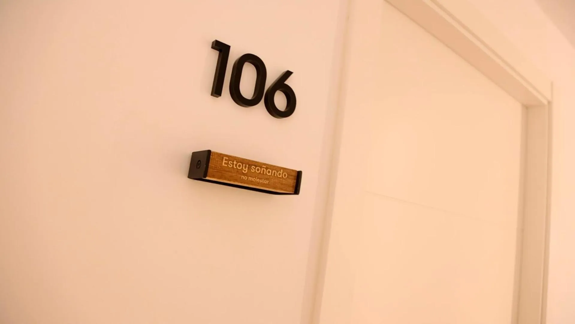 Logo/Certificate/Sign in HOTEL LOS ALAMOS BOUTIQUE