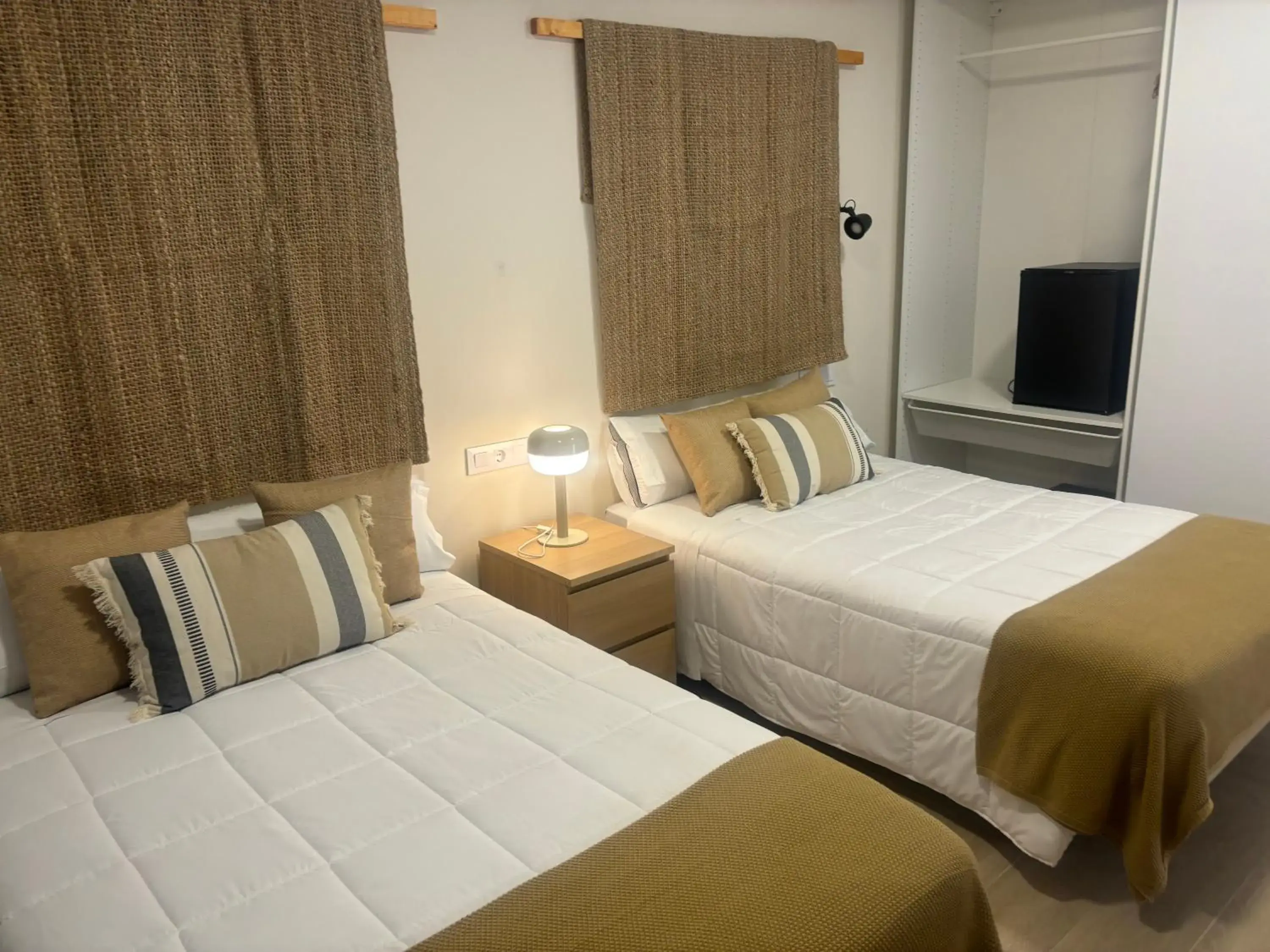 Twin Room in HOTEL LOS ALAMOS BOUTIQUE Twin Room in HOTEL LOS ALAMOS BOUTIQUE