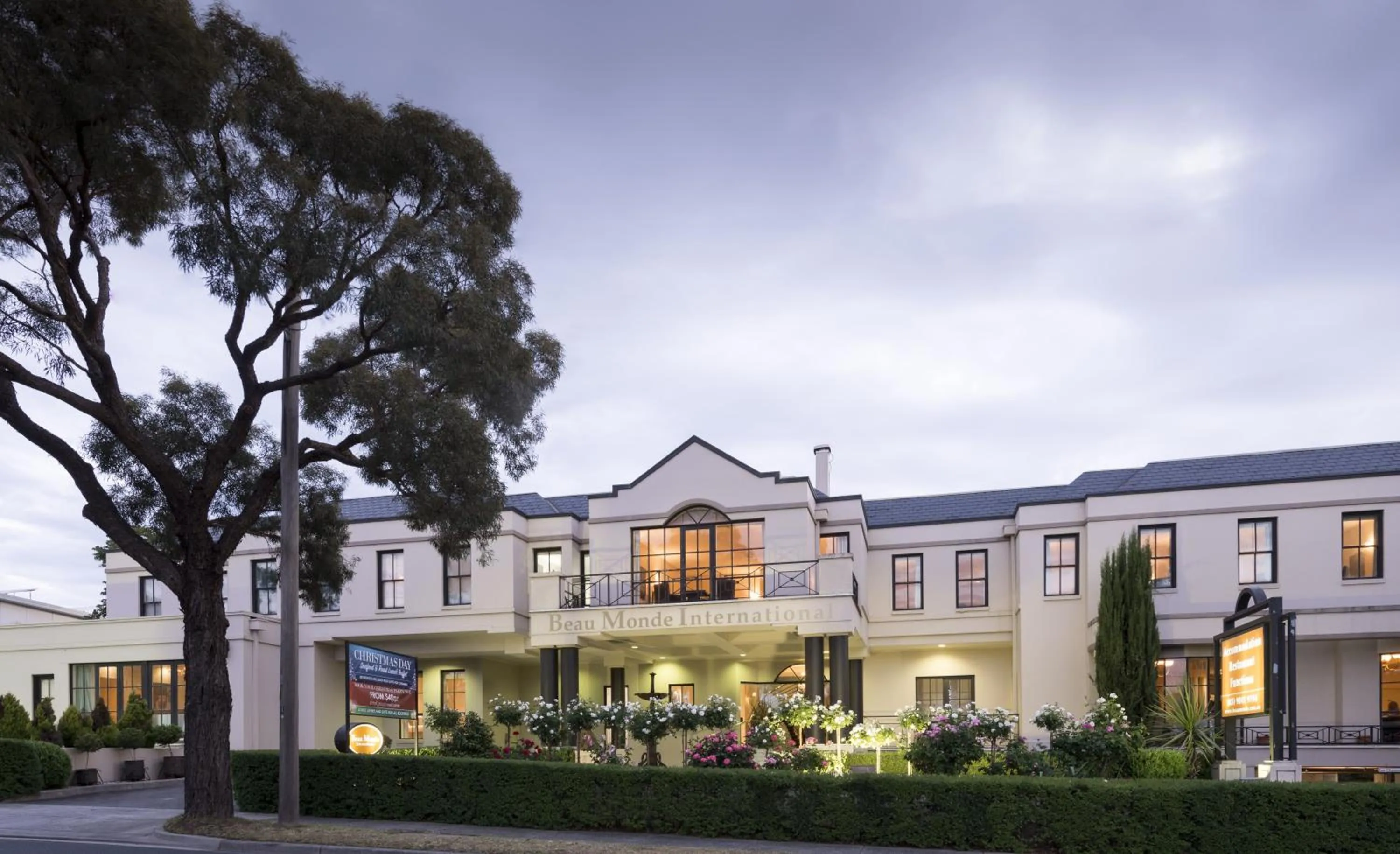 Facade/entrance in Beau Monde International