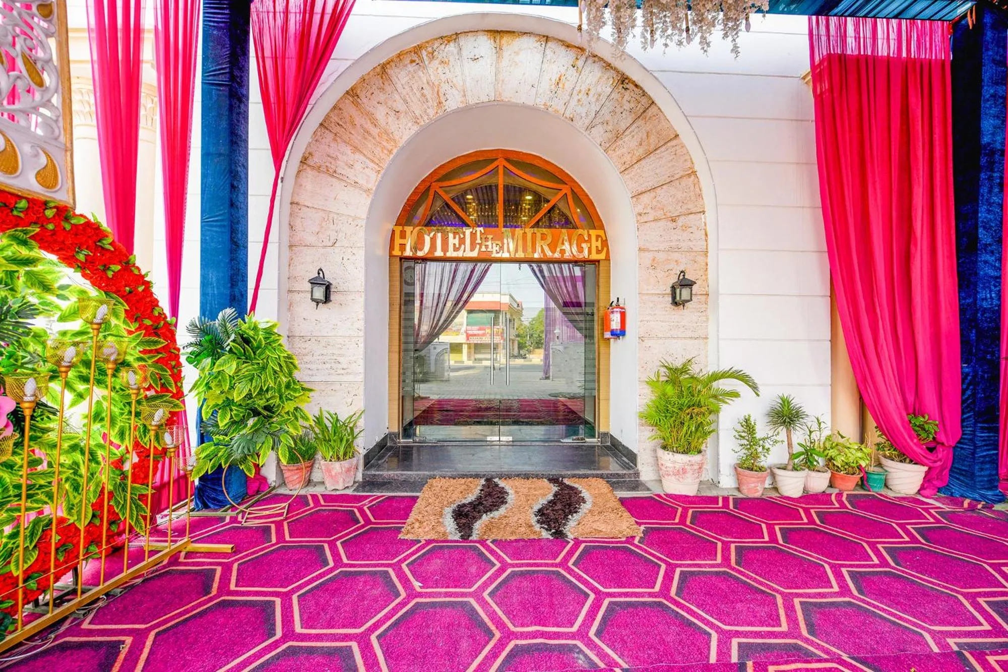 Facade/entrance in FabHotel The Mirage
