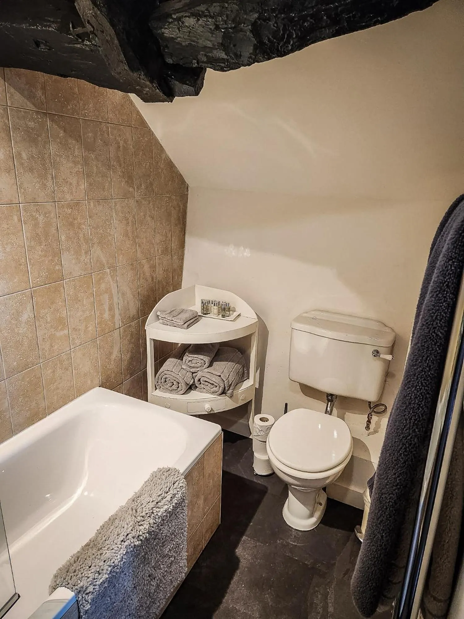 Bathroom in The New Inn