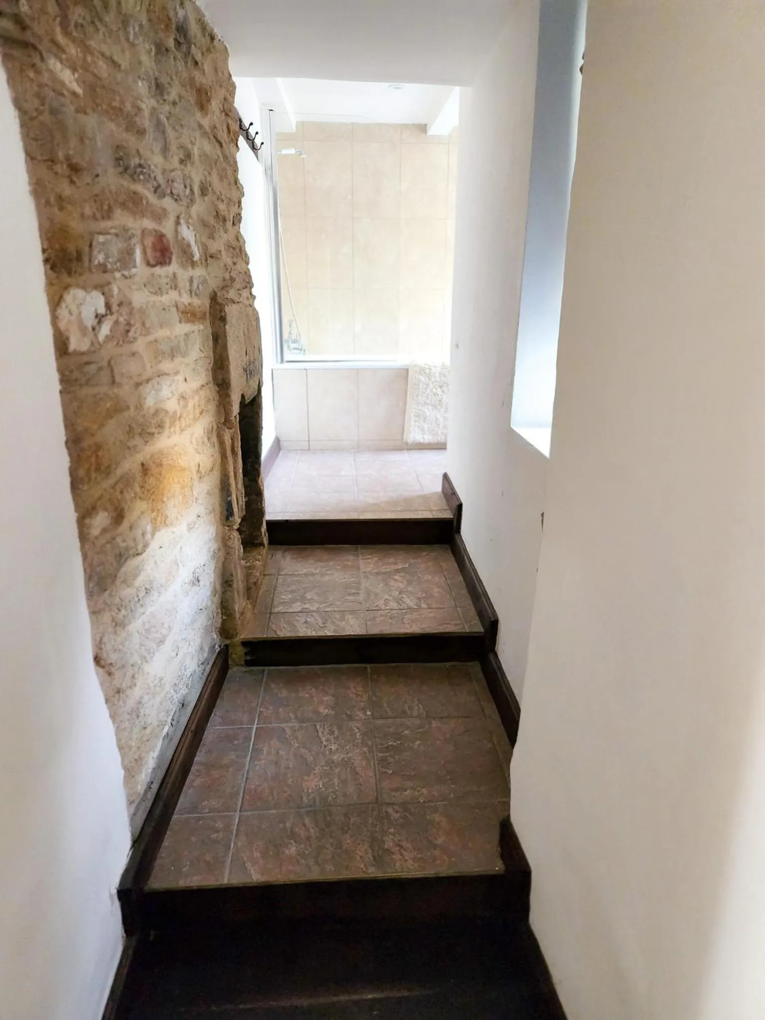 Bathroom, Bed in The New Inn