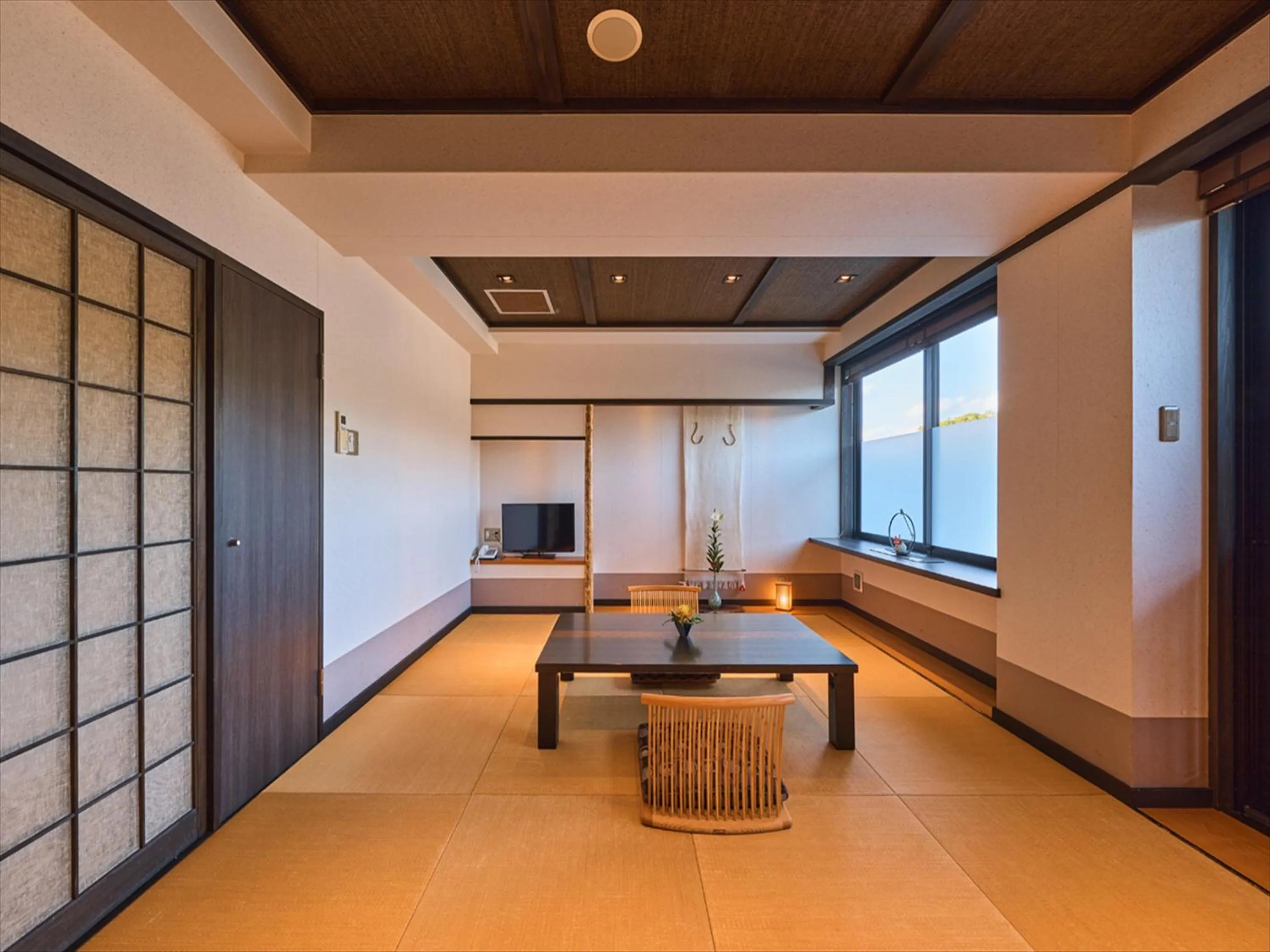 Photo of the whole room in Wakasa Annex