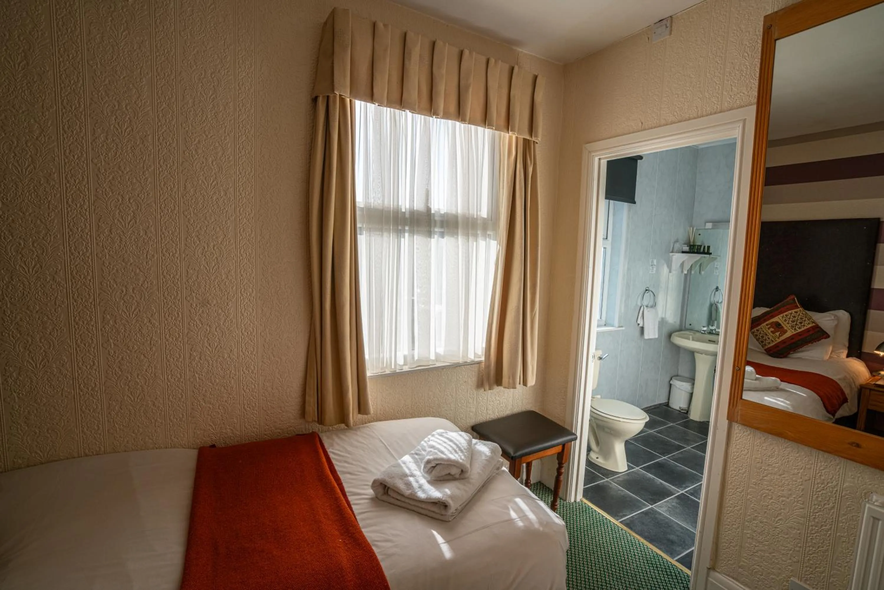 Bed in Can-Y-Bae Hotel