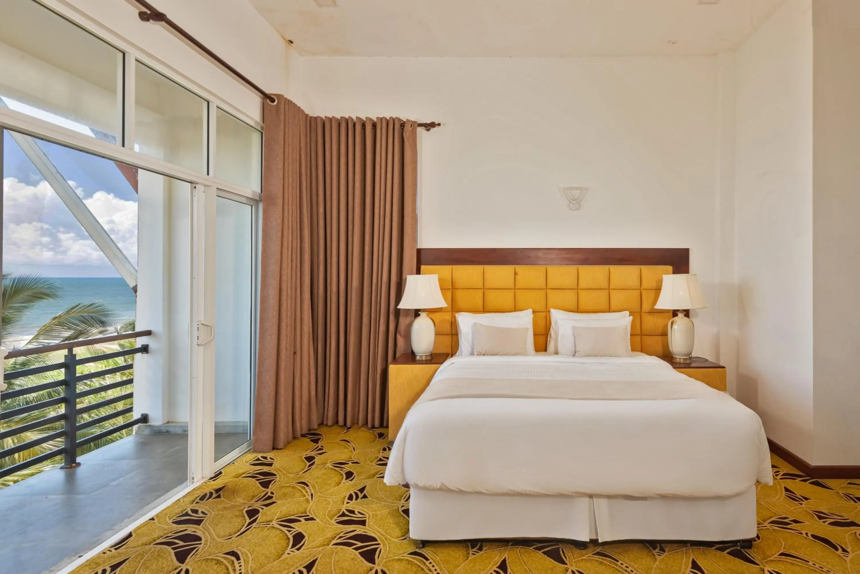 Photo of the whole room in Beverly Beach Negombo