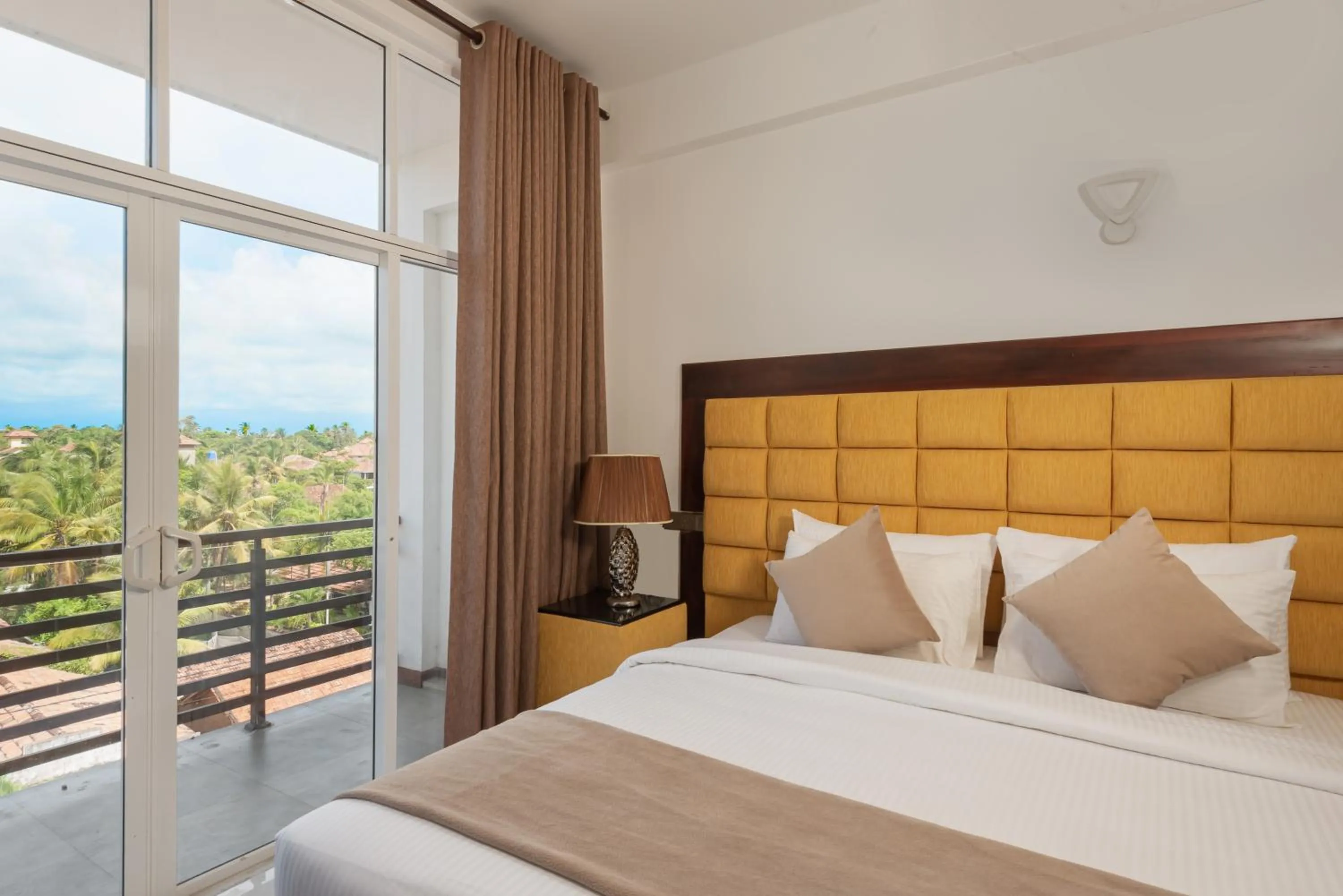 Photo of the whole room in Beverly Beach Negombo