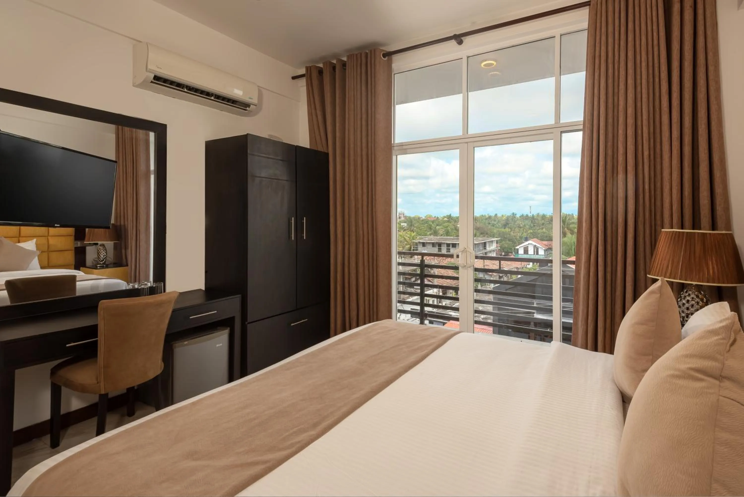 Photo of the whole room in Beverly Beach Negombo