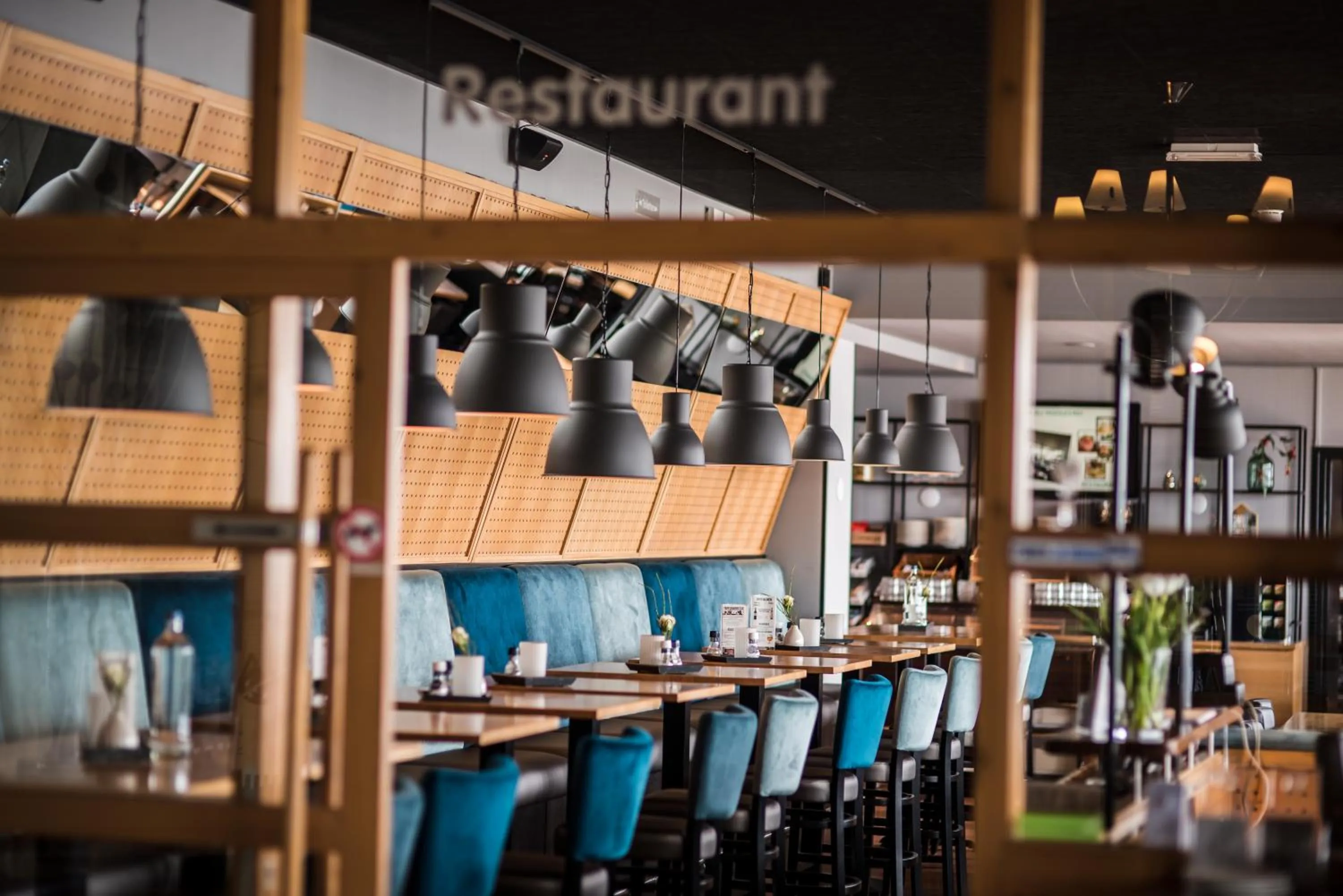 Restaurant/places to eat in Hotel Restaurant Zalen Hoogeerd