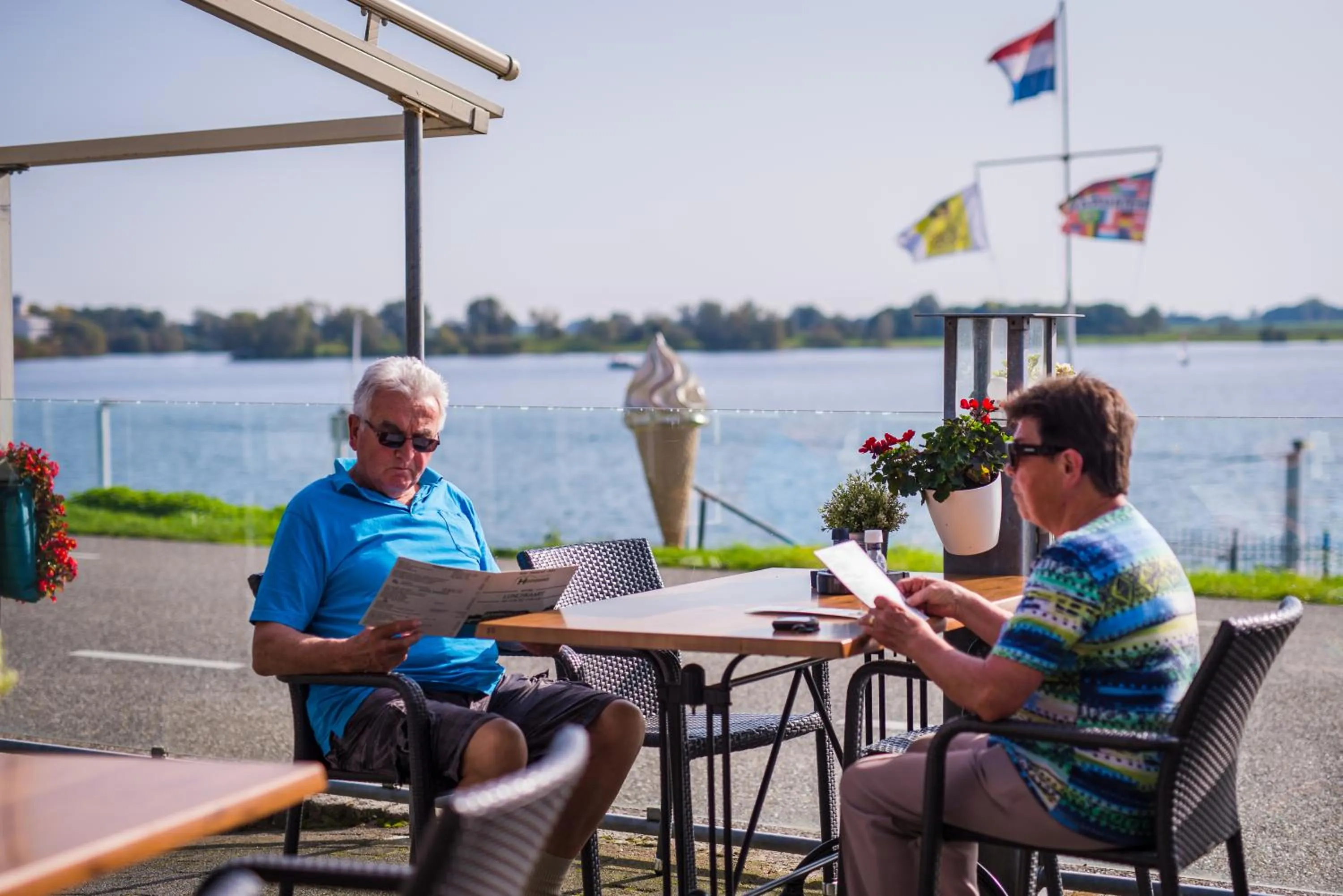 Restaurant/places to eat in Hotel Restaurant Zalen Hoogeerd