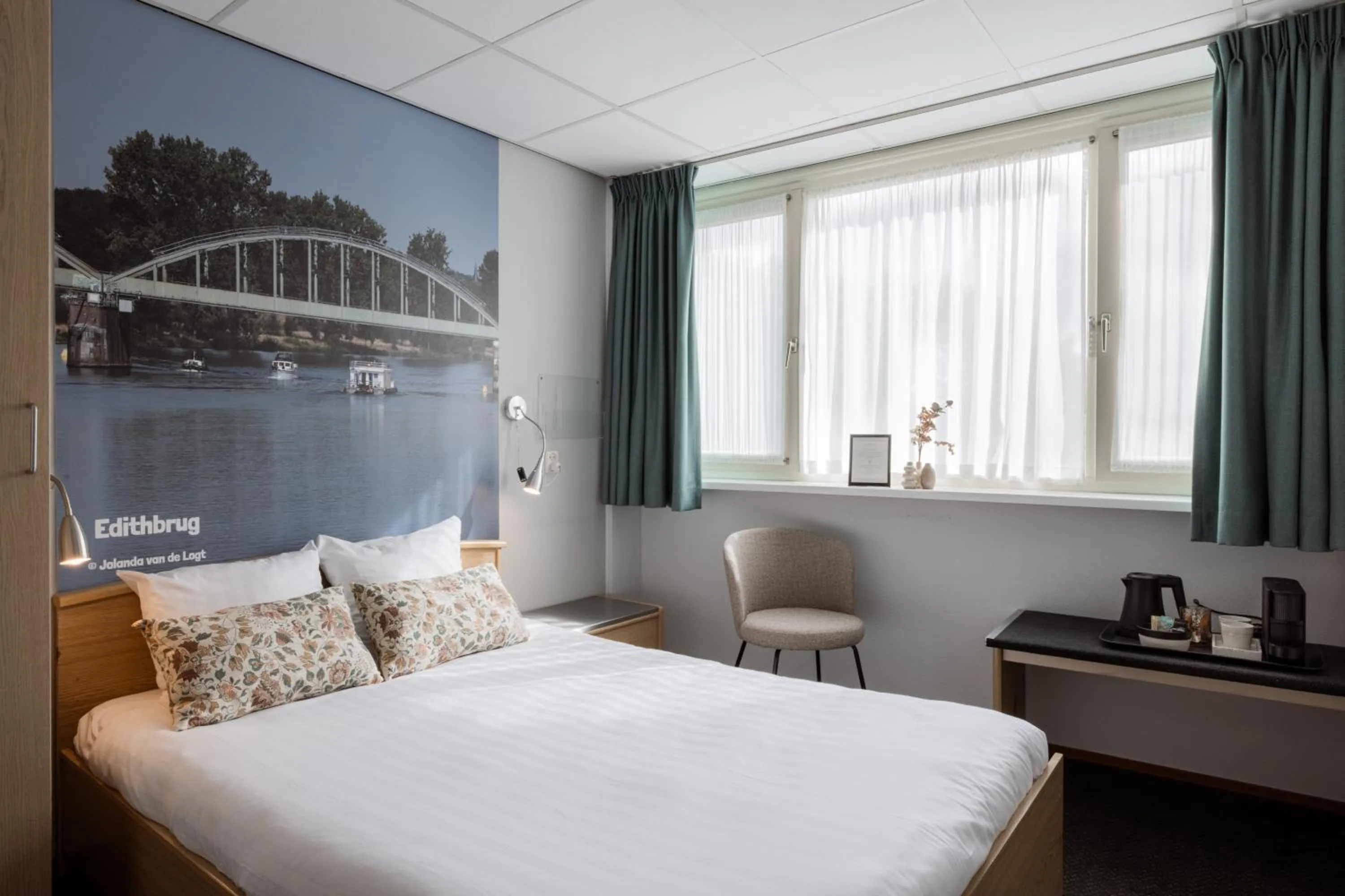 Bedroom, Bed in Hotel Hoogeerd by Flow Niftrik - Nijmegen
