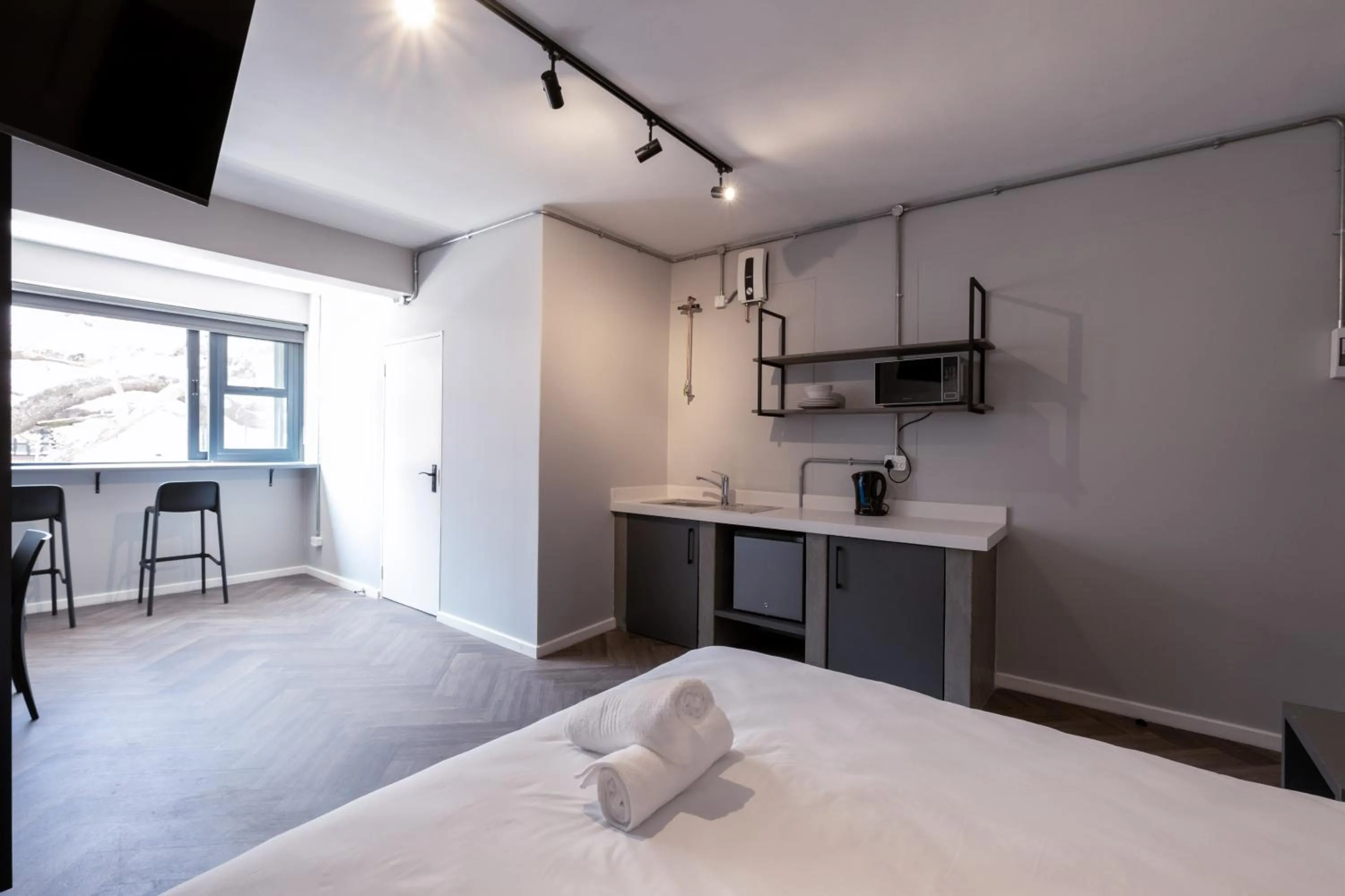 Kitchen or kitchenette in Inn & Out Plus Rosebank