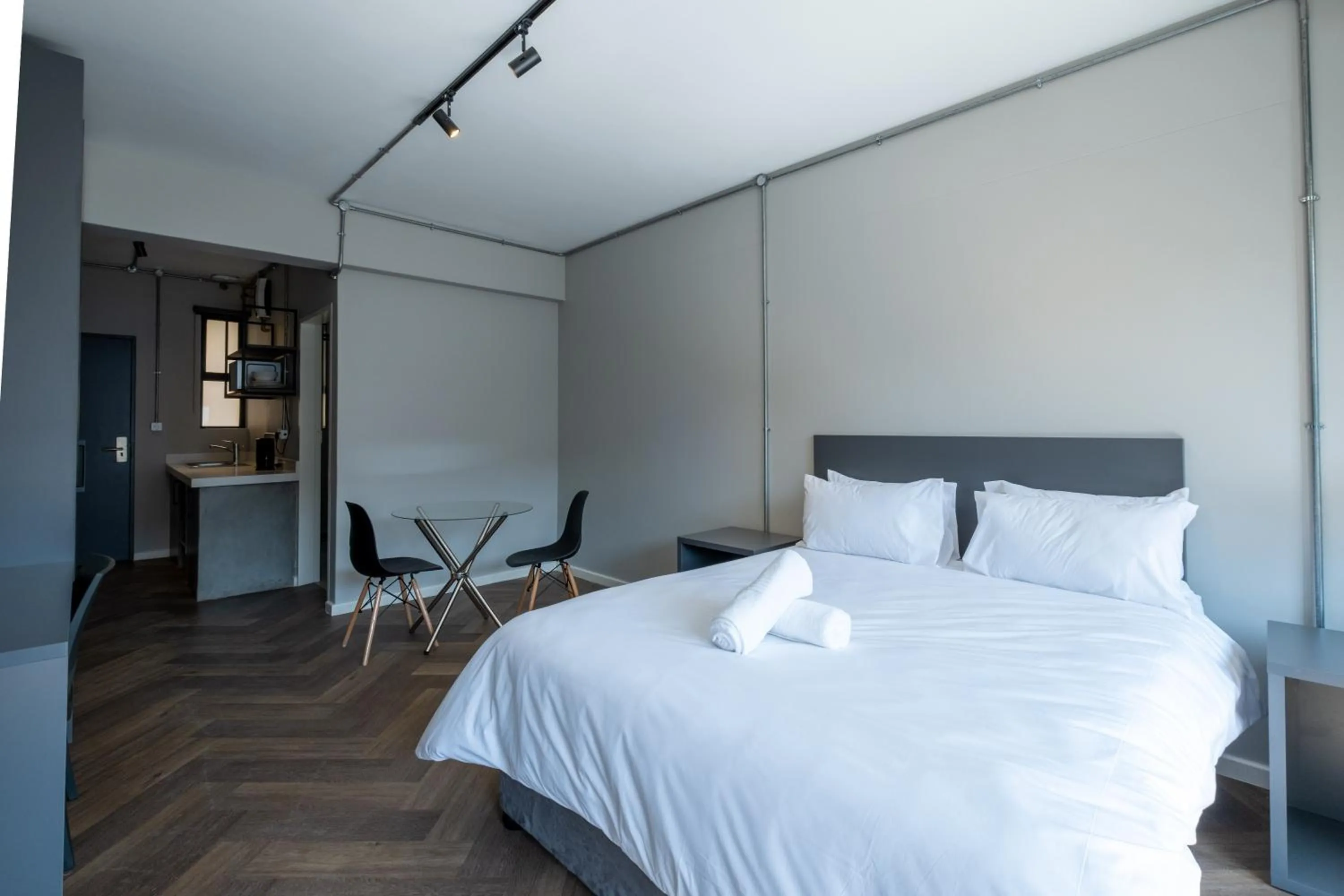 Bed in Inn & Out Plus Rosebank