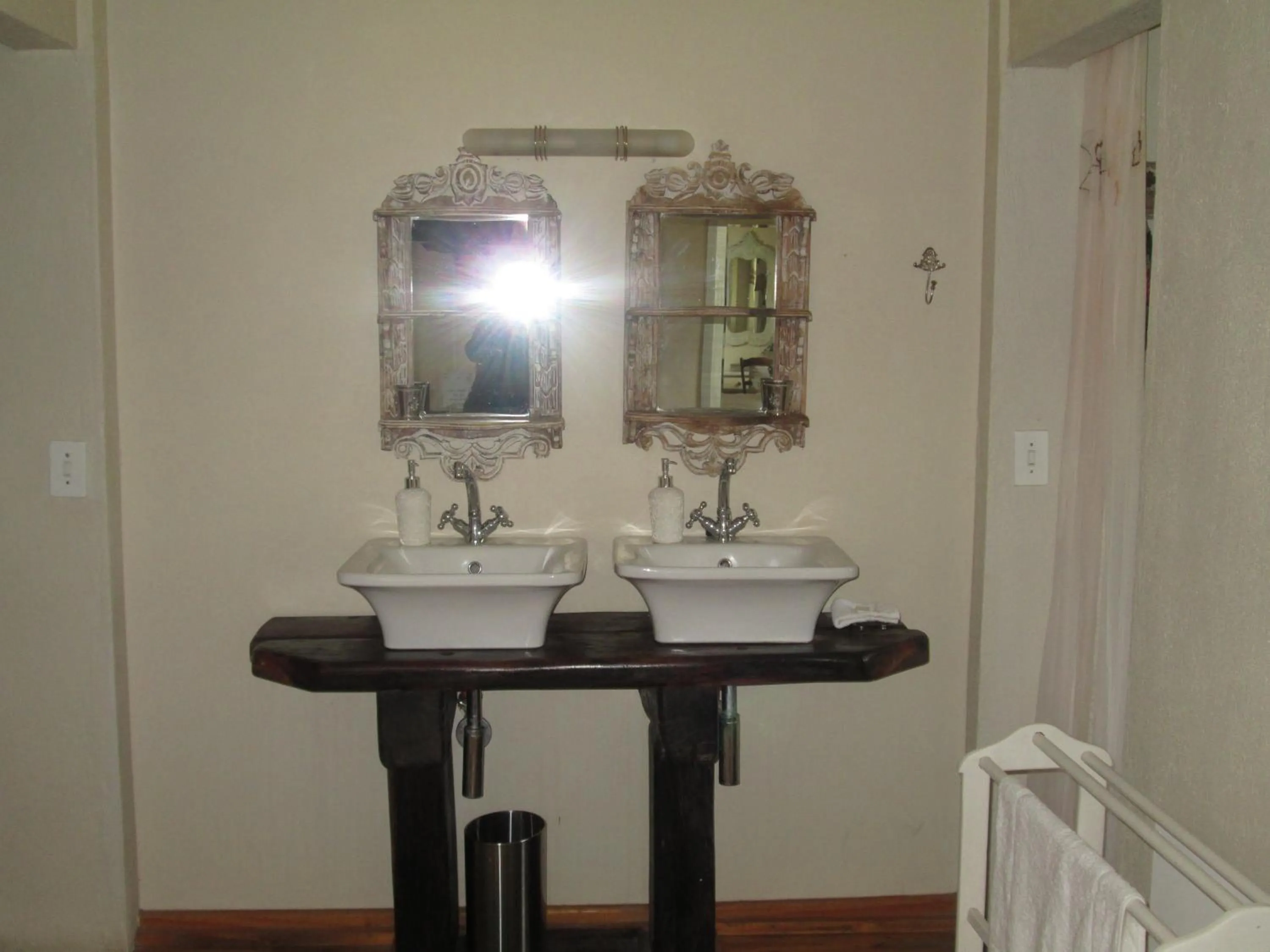 Bathroom in Almar View Guest House