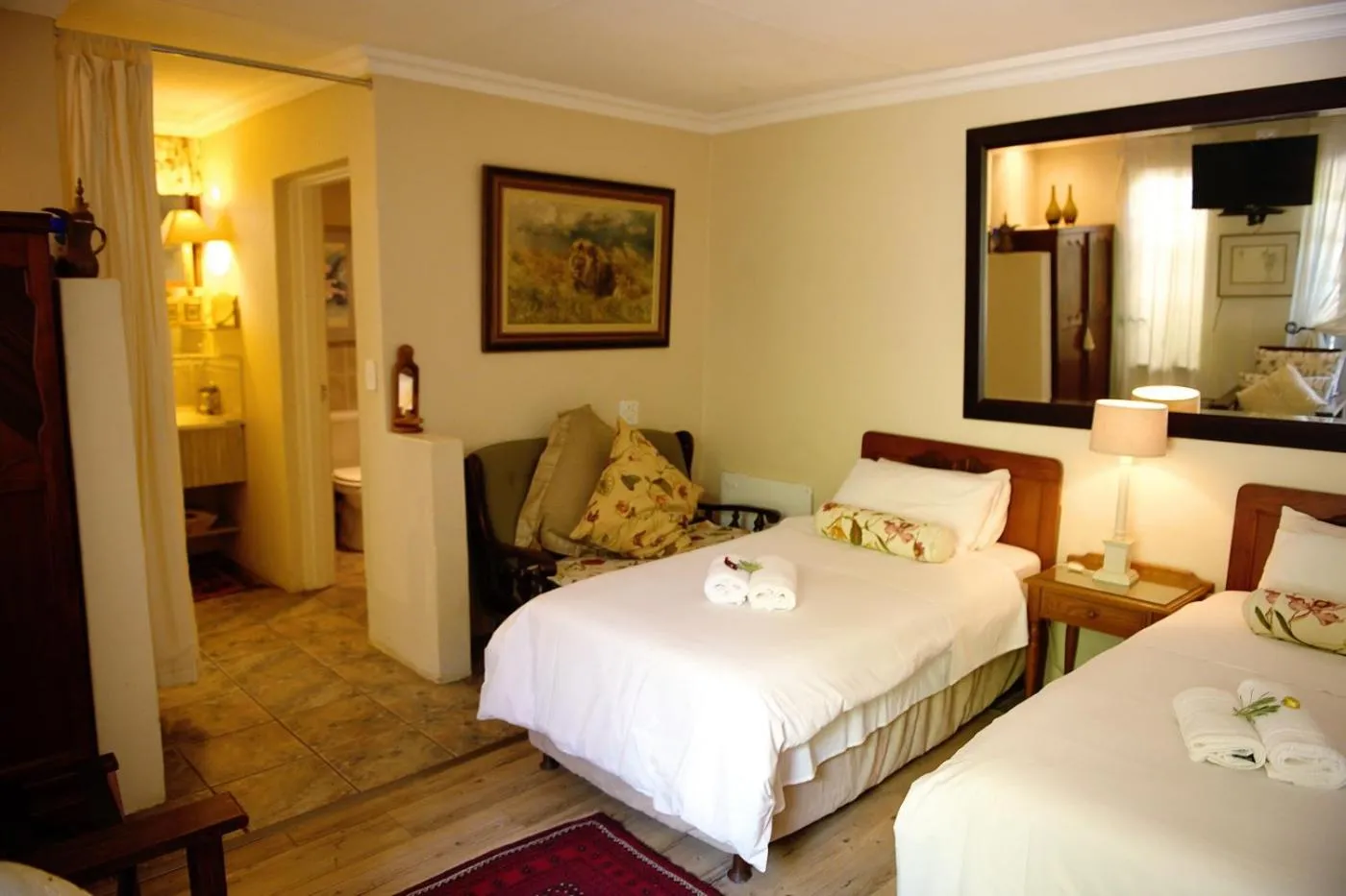Bed in Almar View Guest House