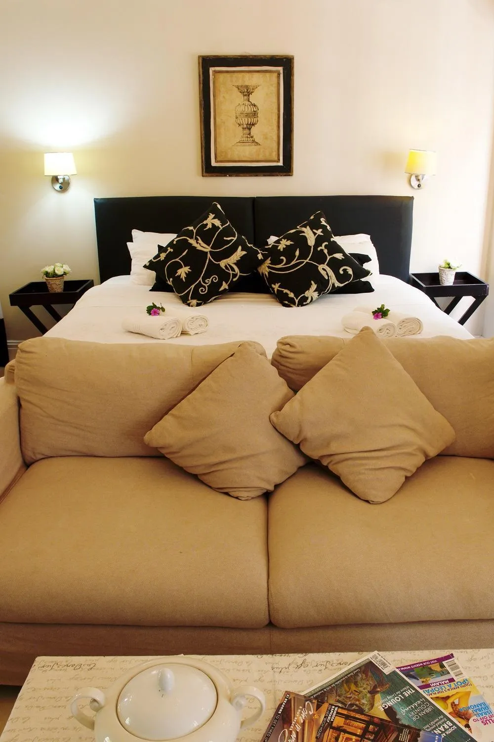 Bed in Almar View Guest House