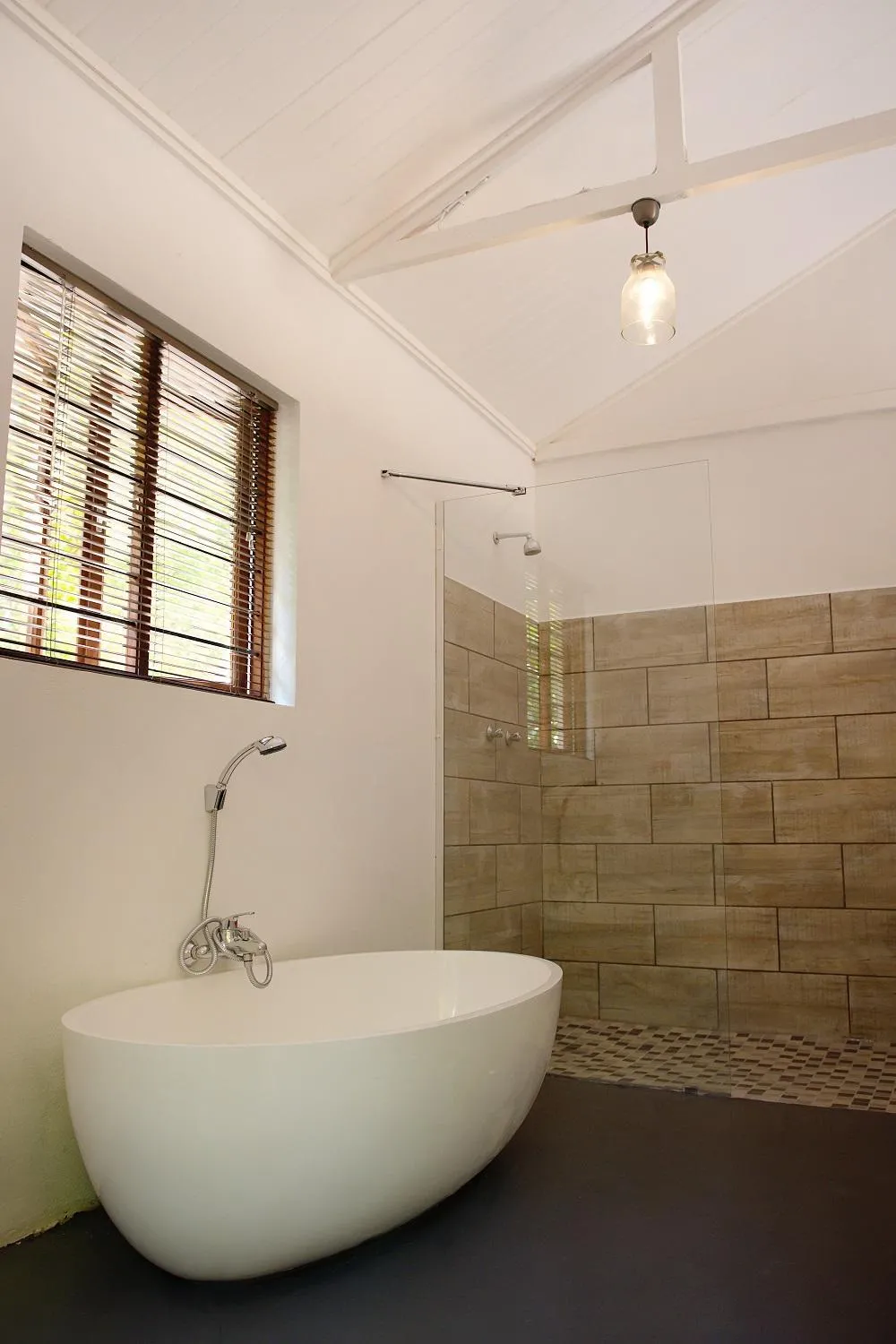 Shower in Almar View Guest House